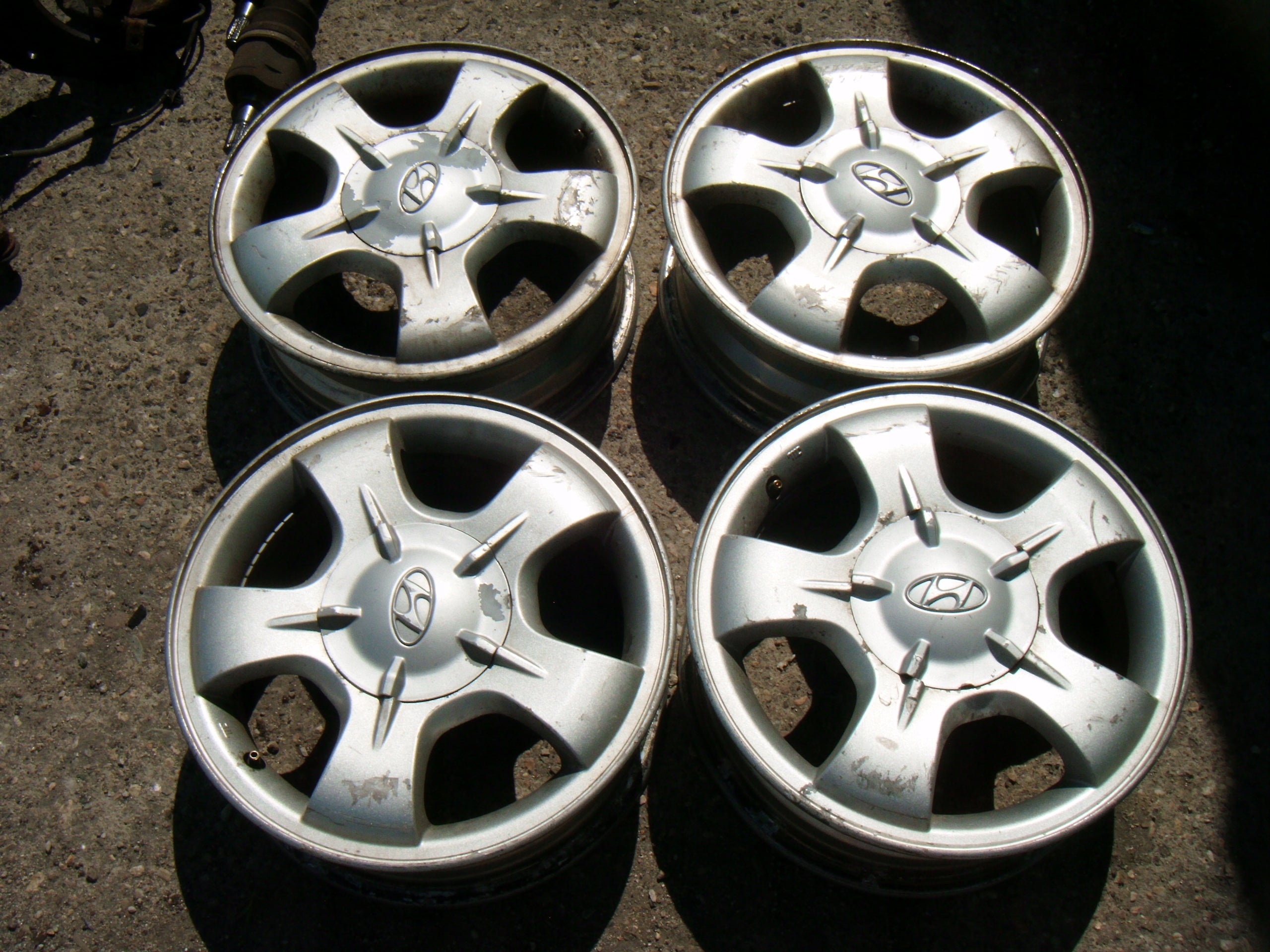 Alu Felge Hyundai Matrix Aluminum rim 15 Zoll 5.5J 4x114.3