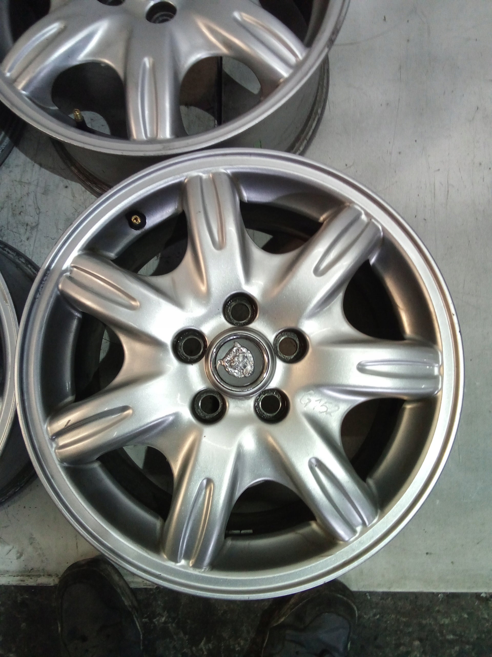 Alu Felge Jaguar XF X260 Aluminum rim 16 Zoll 7.0J 5x108