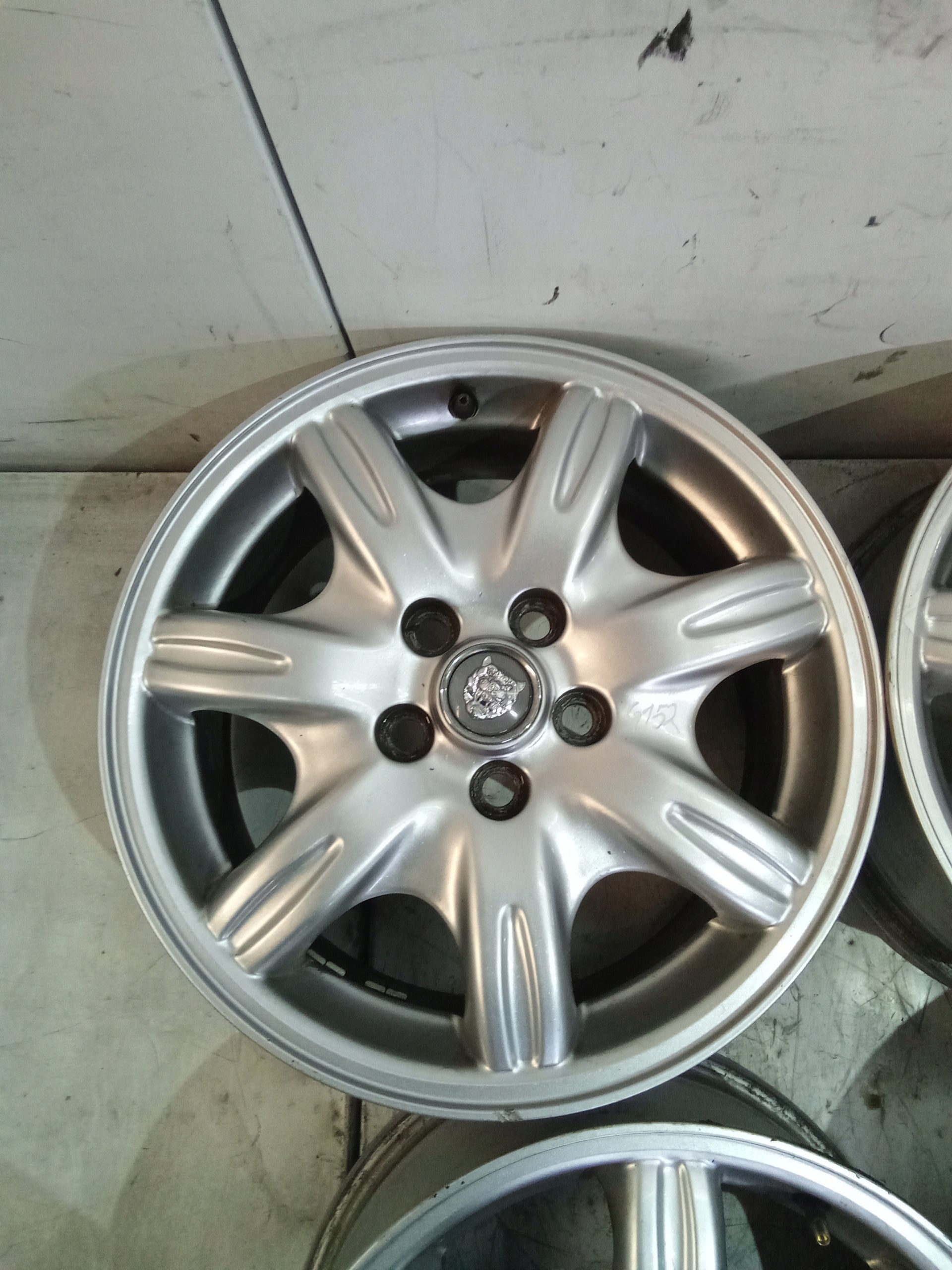 Alu Felge Jaguar XF X260 Aluminum rim 16 Zoll 7.0J 5x108