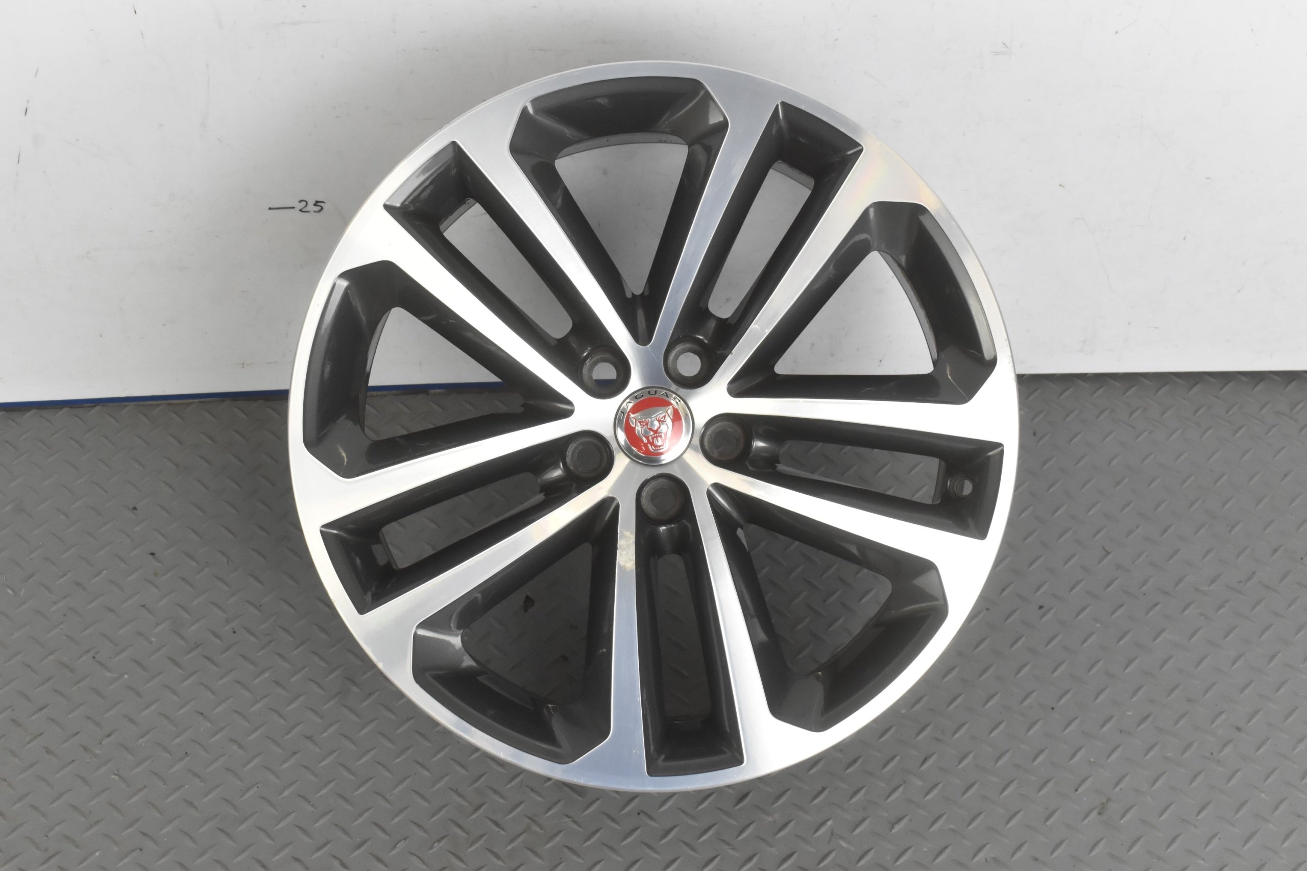 1x Alu Felge Jaguar Mark I Aluminum rim 19 Zoll 8.5J 5x108 45ET