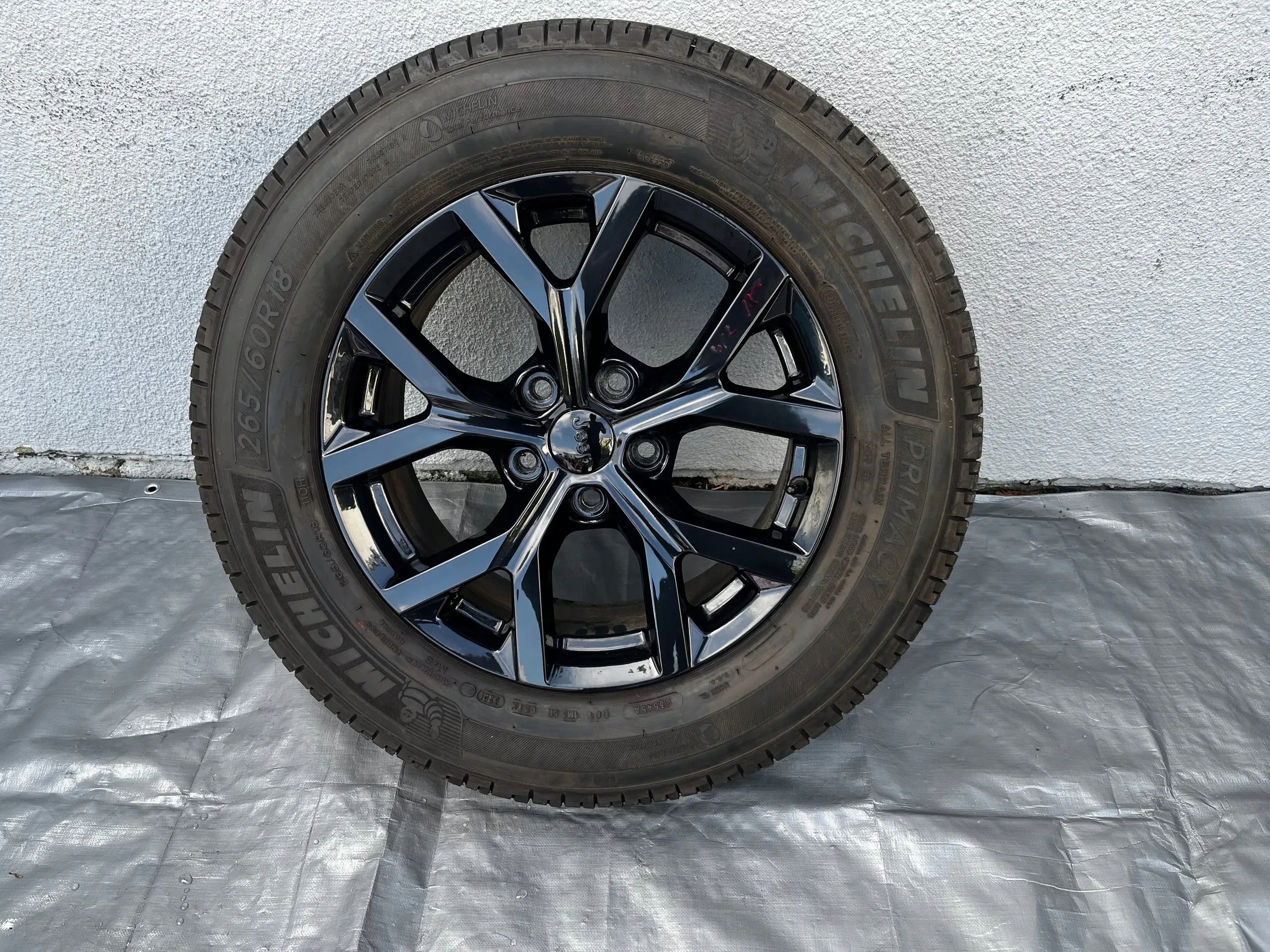 1x Alu Felge Jeep Cherokee Grand Cherokee Aluminum rim 18 Zoll 04755392AA