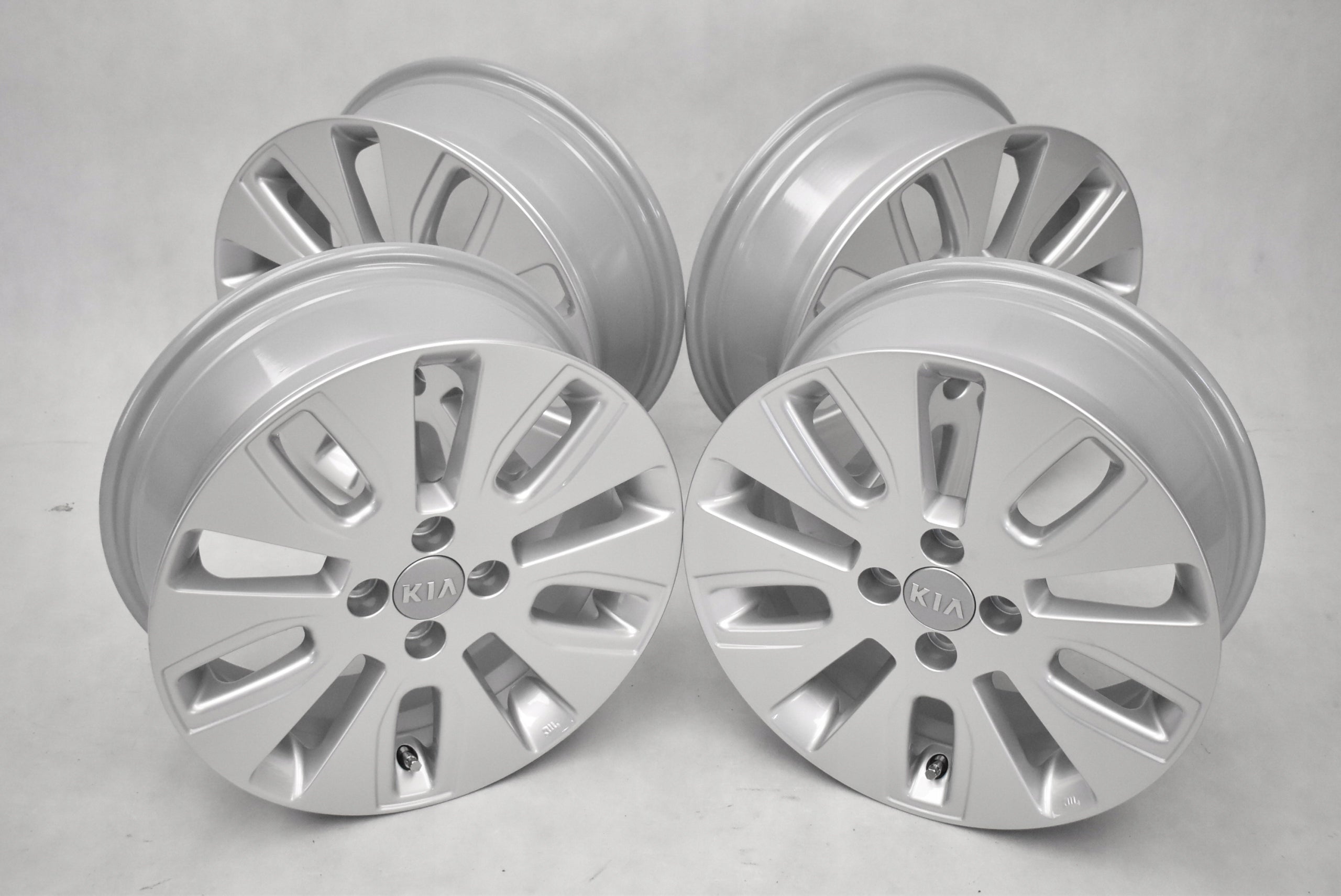 Alu Felge Kia Rio Aluminum rim 16 Zoll 6.0J 4x100 43ET 529101W300