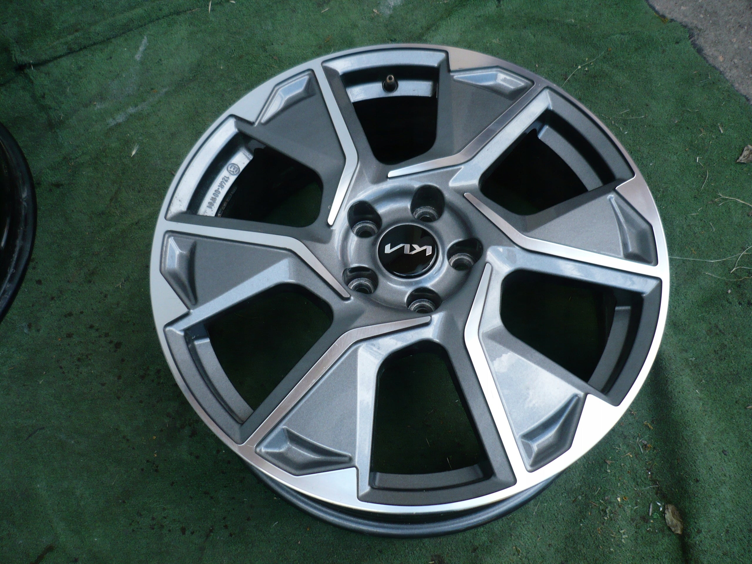 1x Alu Felge Kia EV6 Aluminum rim 19 Zoll 7.5J 5x114.3 54,5ET 52910CV110