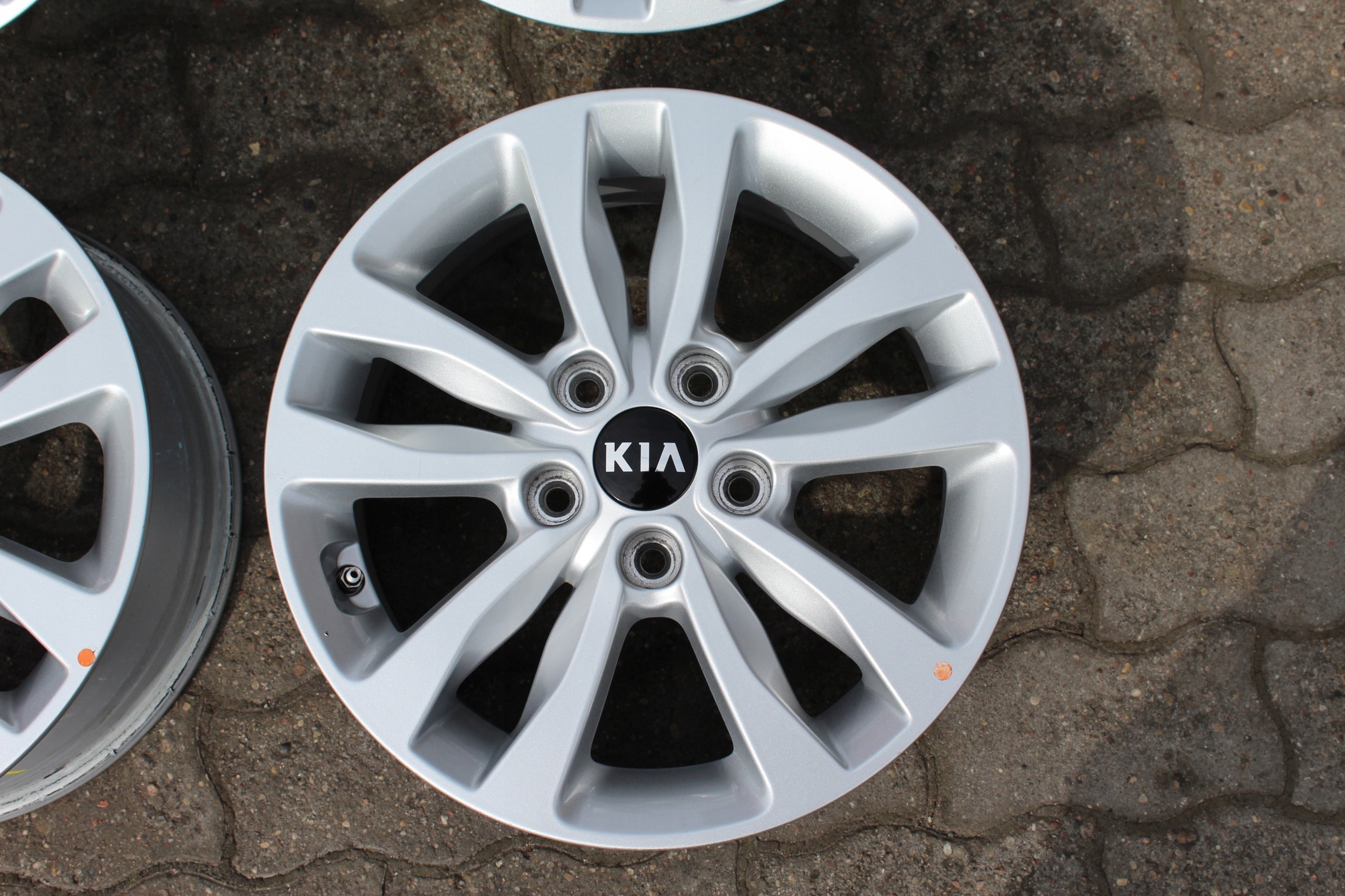 Alu Felge Kia Ceed Aluminum rim 16 Zoll 6.5J 5x114.3 50ET 52910A2830