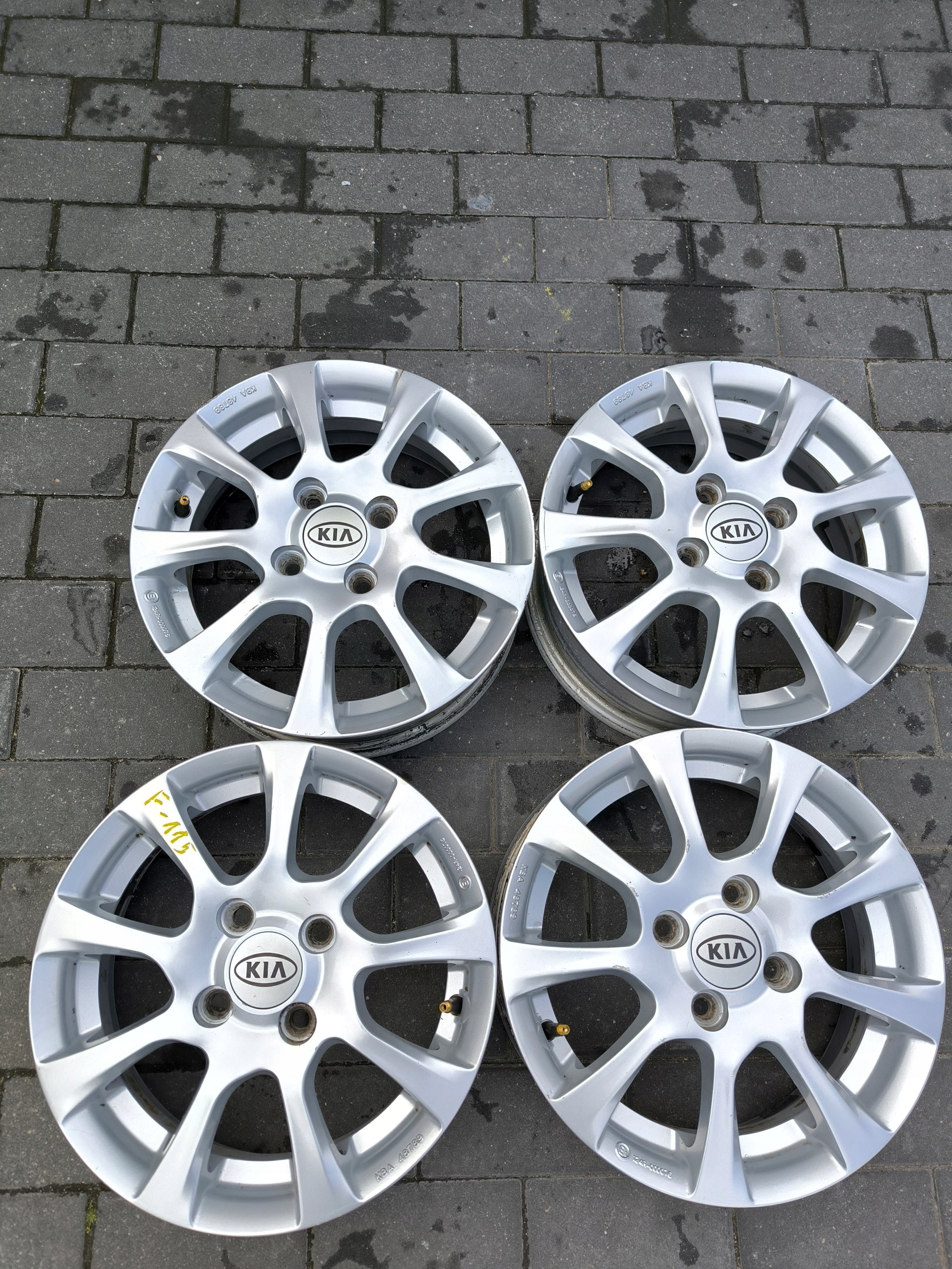 Alu Felge Kia Cerato Aluminum rim 14 Zoll 5.0J 4x100 49ET KBA48789