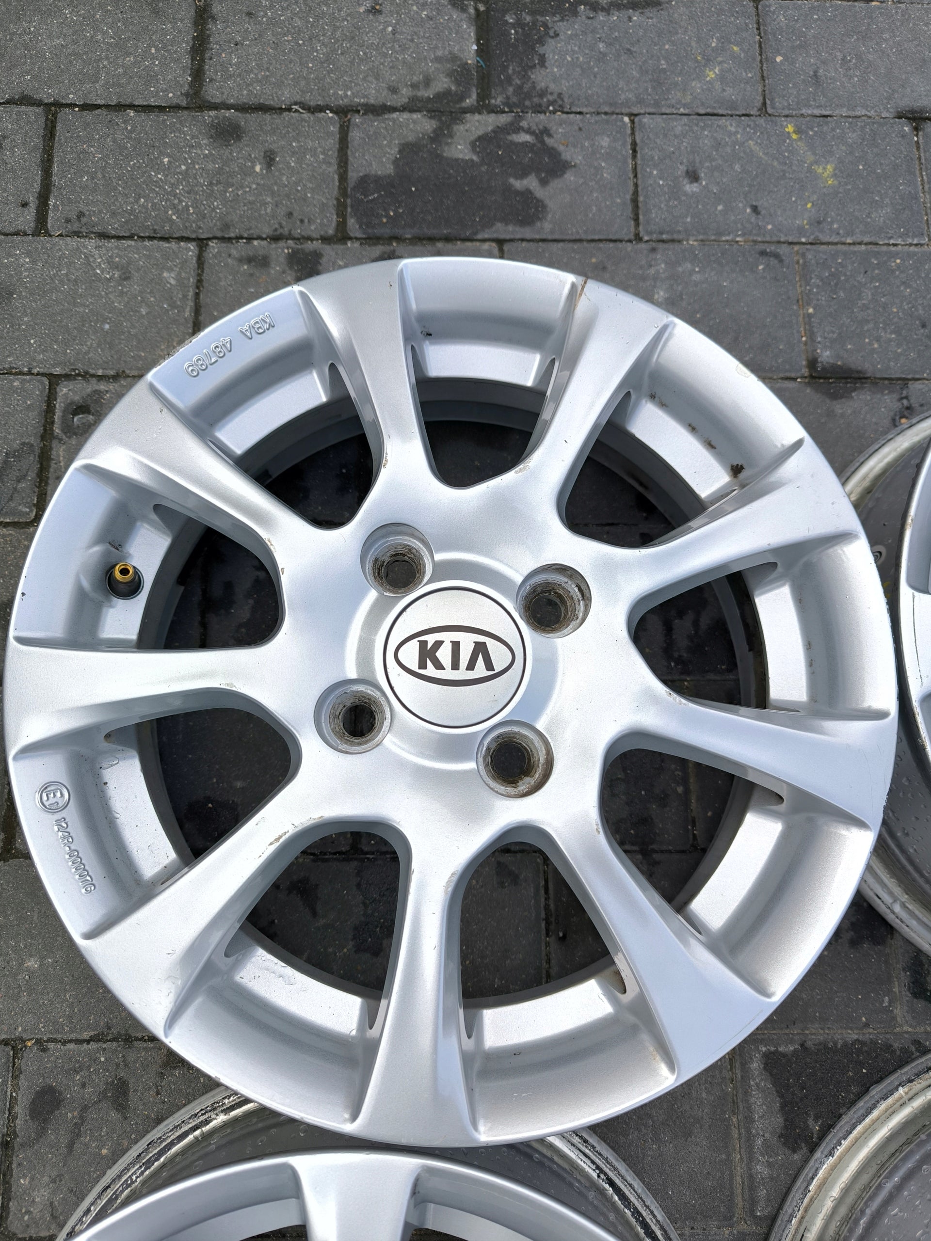 Alu Felge Kia Cerato Aluminum rim 14 Zoll 5.0J 4x100 49ET KBA48789