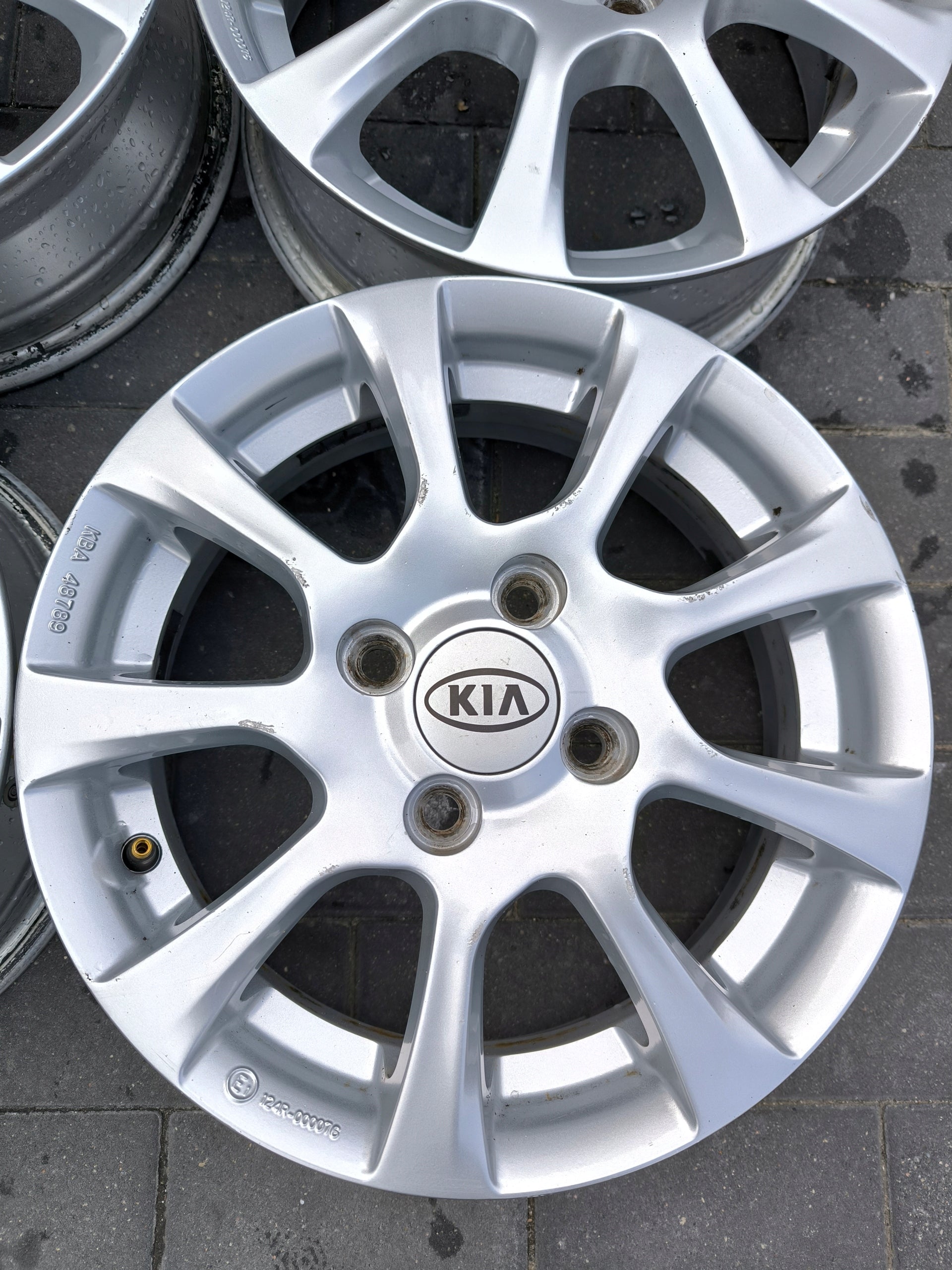 Alu Felge Kia Cerato Aluminum rim 14 Zoll 5.0J 4x100 49ET KBA48789