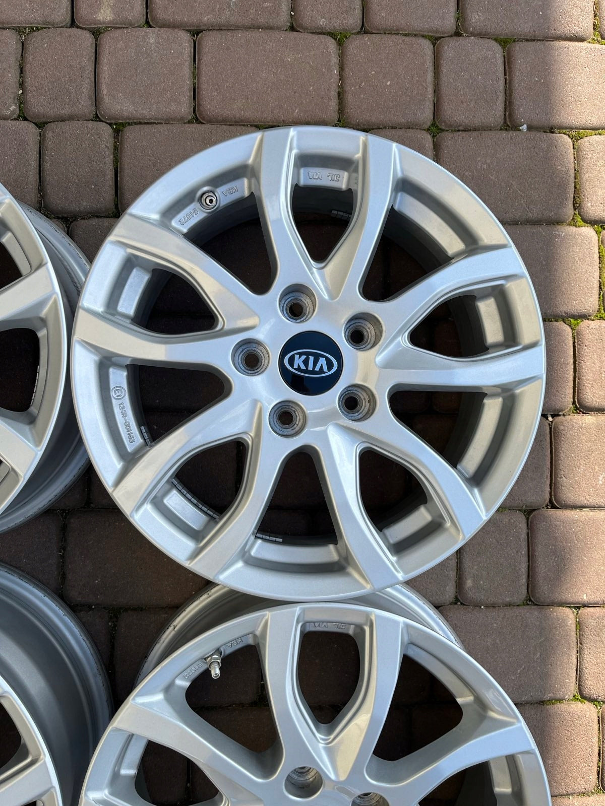 Alu Felge Kia Ceed Sportage Optima Aluminum rim 16 Zoll 6.5J 5x114.3