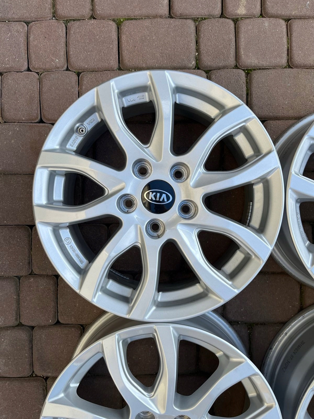 Alu Felge Kia Ceed Sportage Optima Aluminum rim 16 Zoll 6.5J 5x114.3