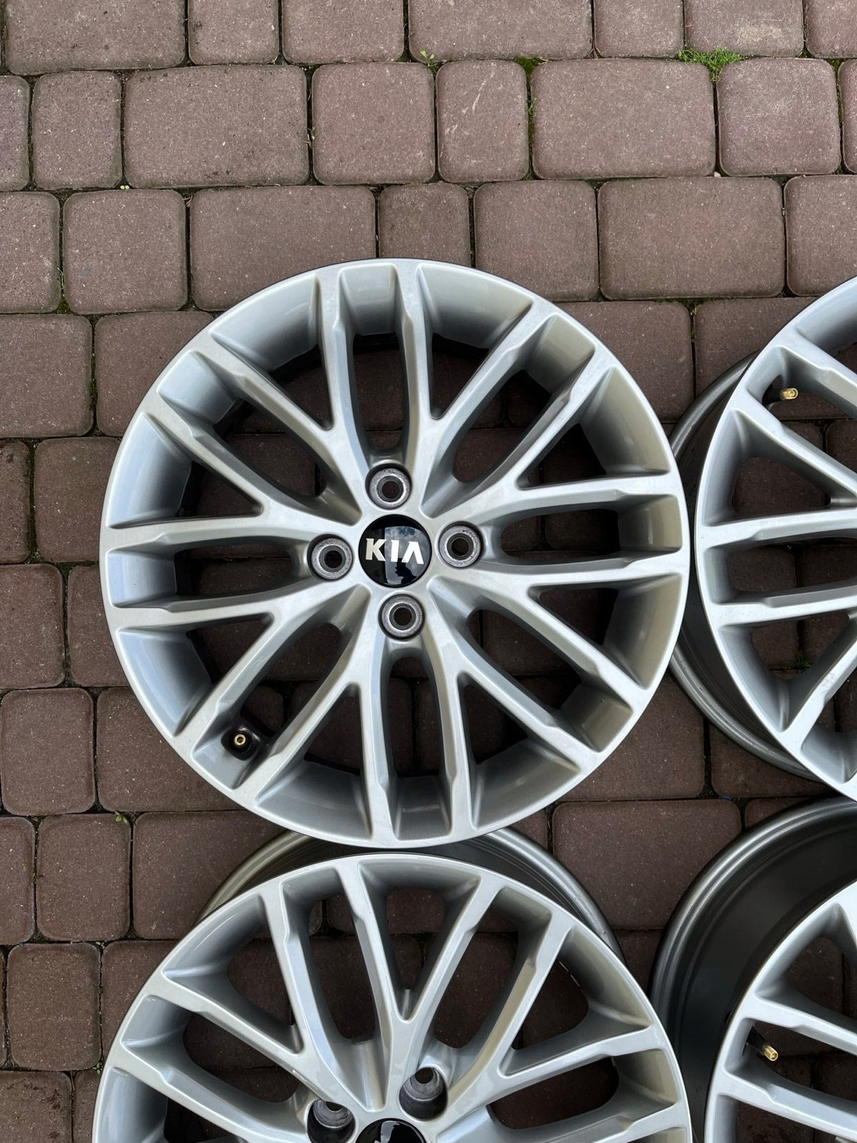 Alu Felge Kia Stonic Rio Aluminum rim 16 Zoll 6.0J 4x100