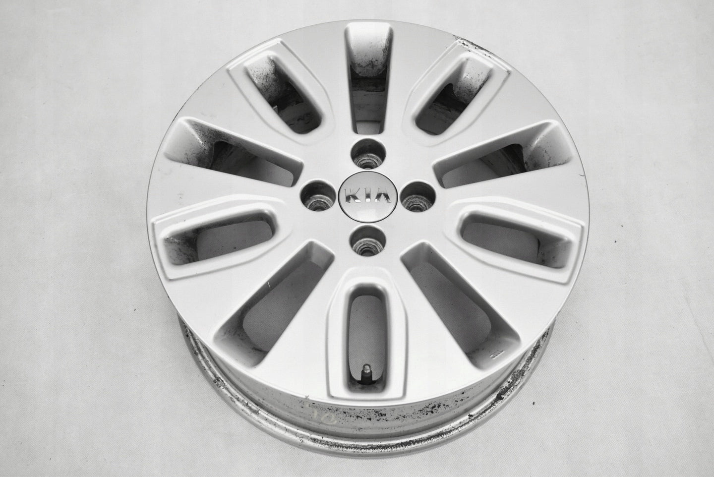 Alu Felge Kia Rio Aluminum rim 16 Zoll 6.0J 4x100 43ET 529101W300