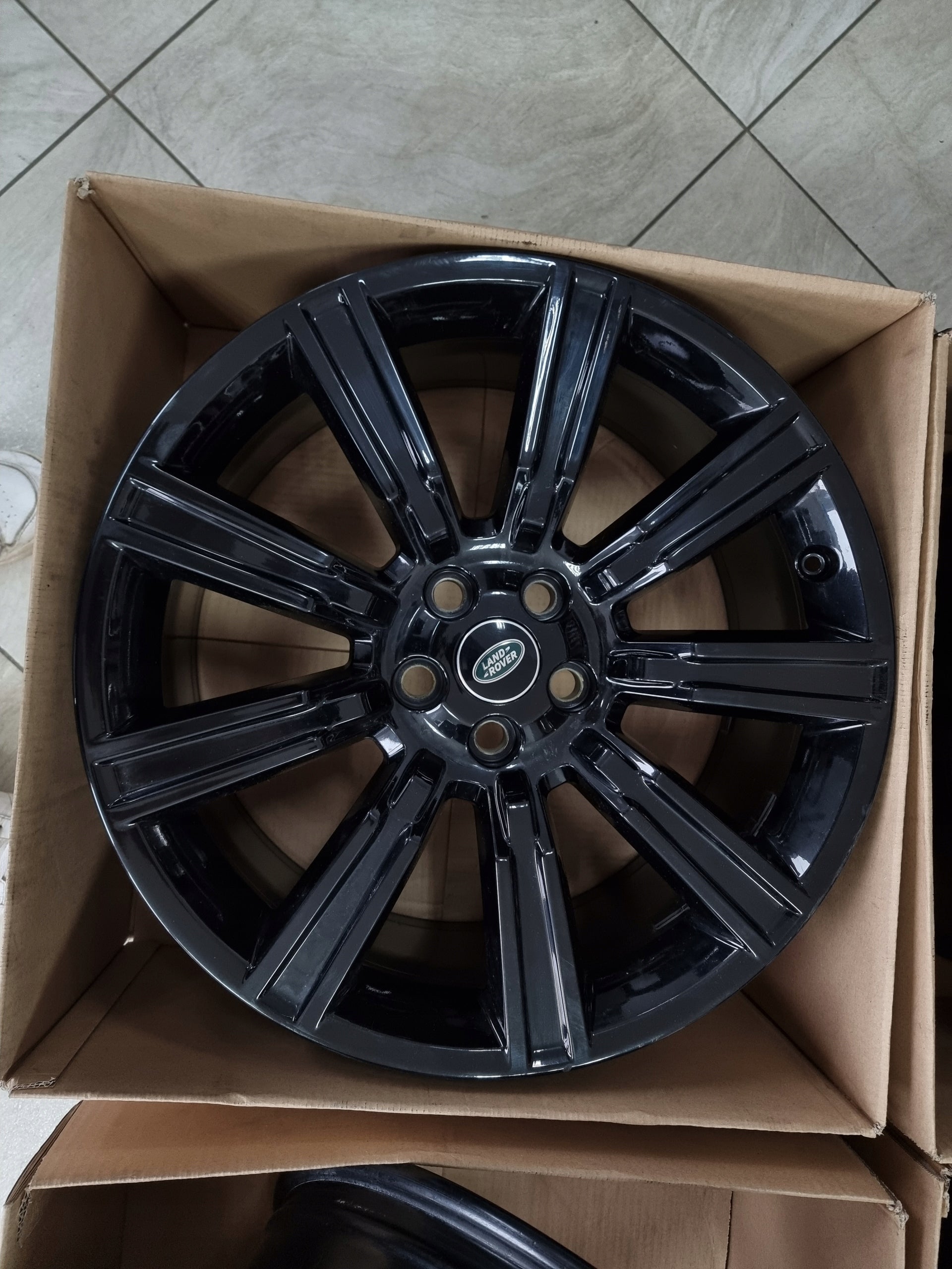 Alu Felge Land Rover Range Rover Range Rover Sport Rover Discovery 21 Zoll 9.5J 5x120 49ET GK5M1007AA