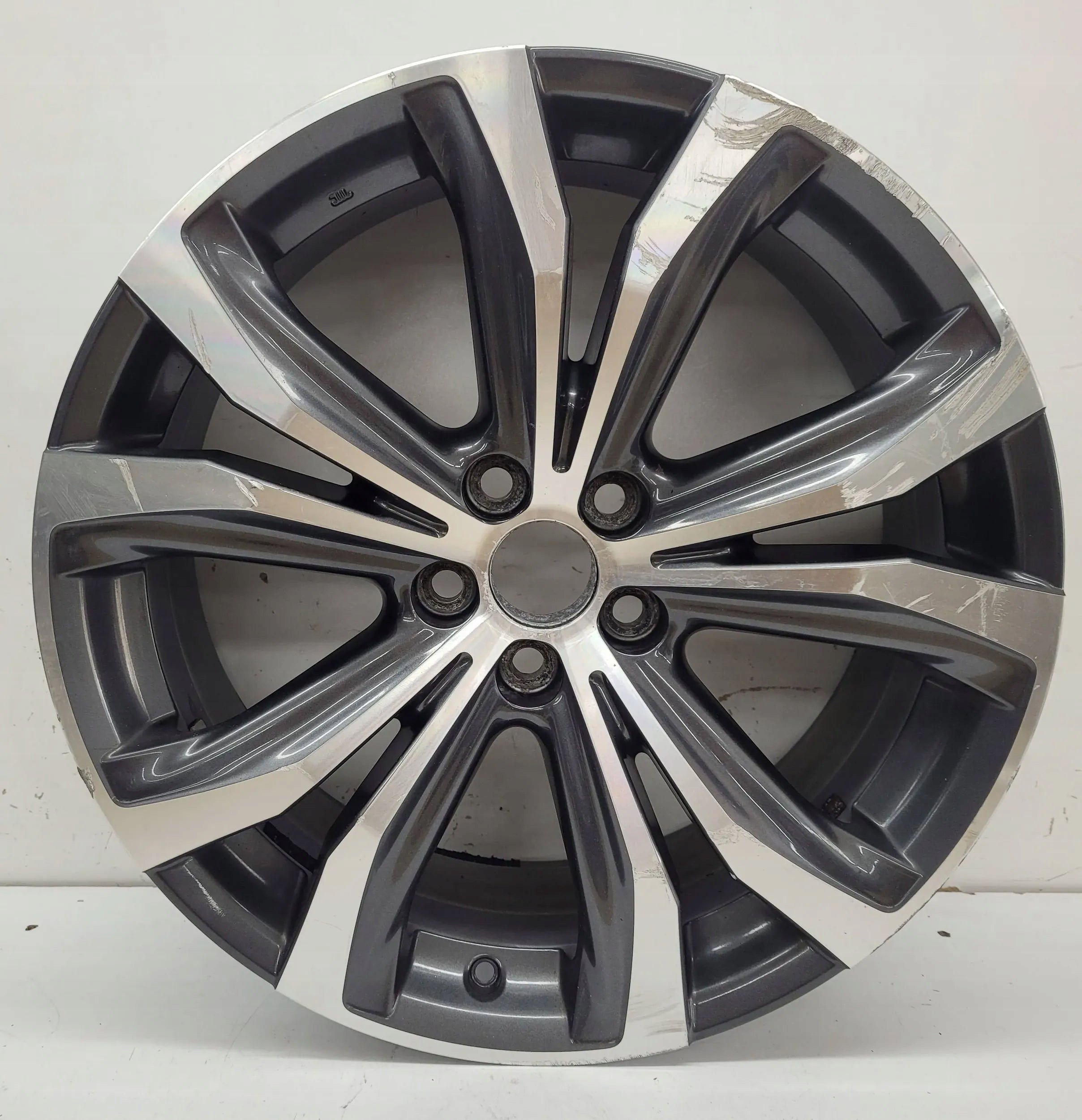 1x Alu Felge Lexus RX Aluminum rim 20 Zoll 8.0J 5x114.3 30ET