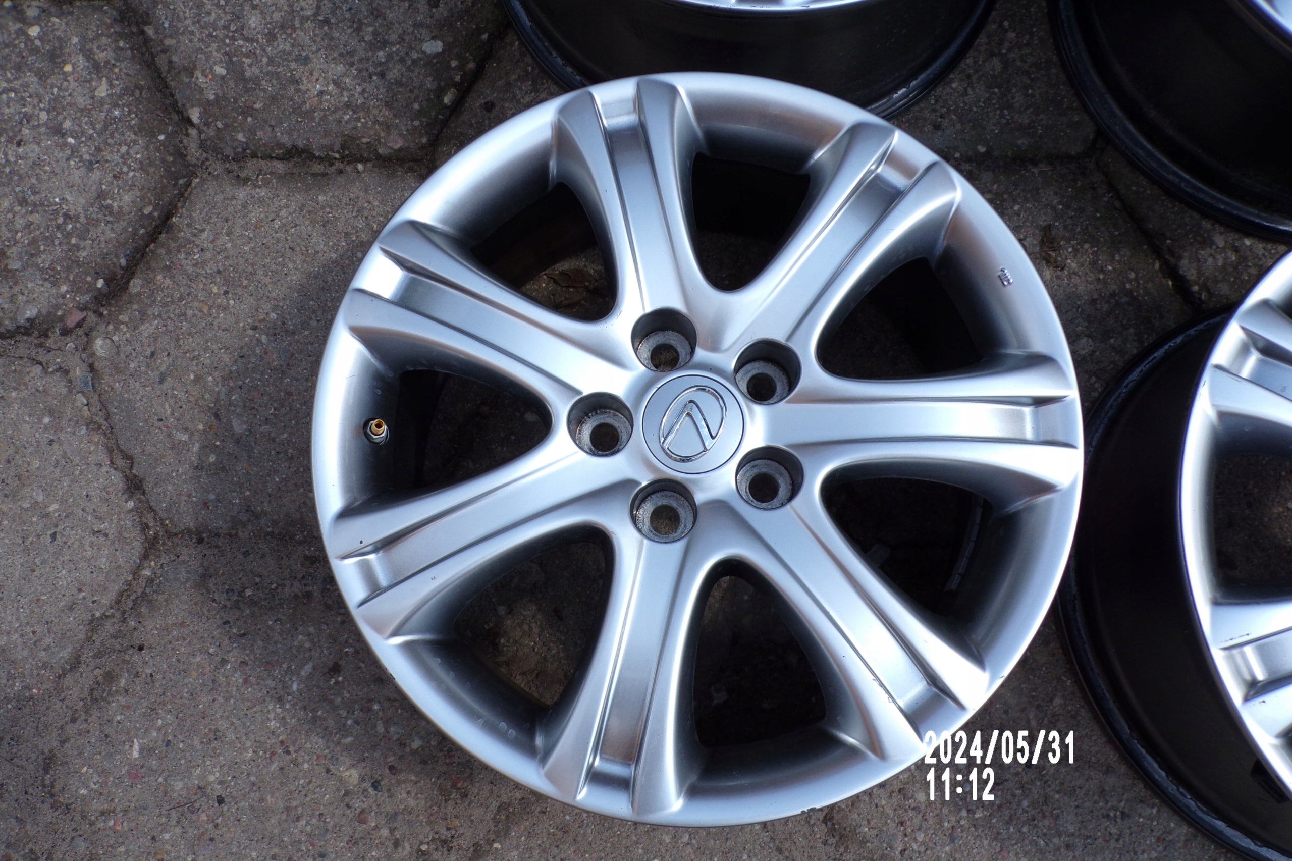 Alu Felge Lexus LS IS GS NX CT Aluminum rim 17 Zoll 7.5J 5x114.3