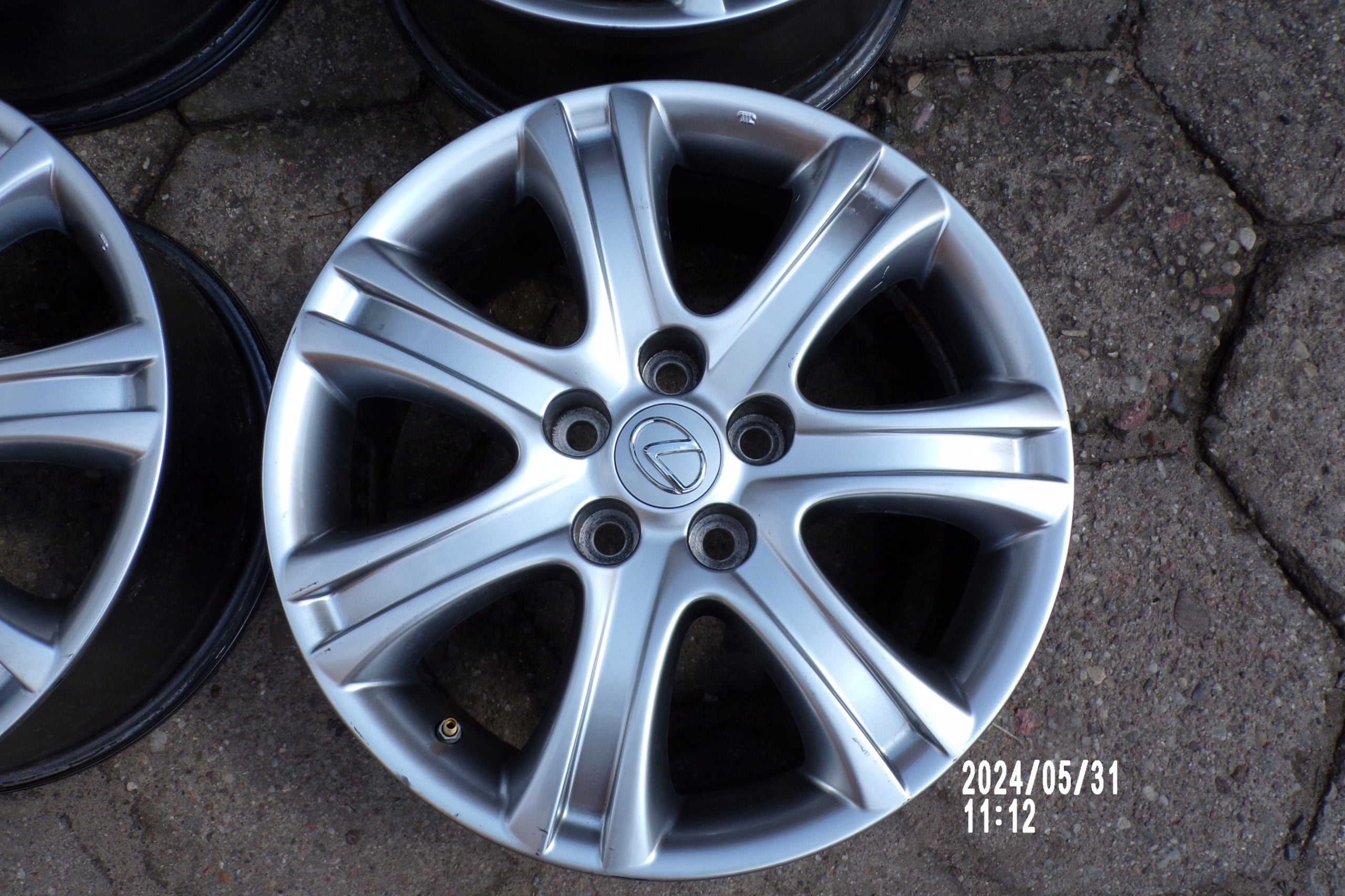 Alu Felge Lexus LS IS GS NX CT Aluminum rim 17 Zoll 7.5J 5x114.3