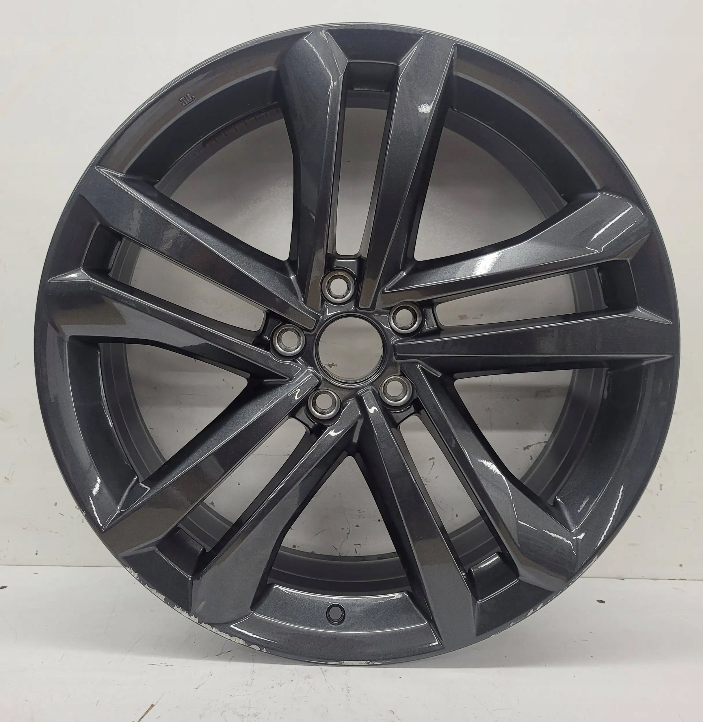 1x Alu Felge Lexus NX Aluminum rim 20 Zoll 7.5J 5x114.3 35ET