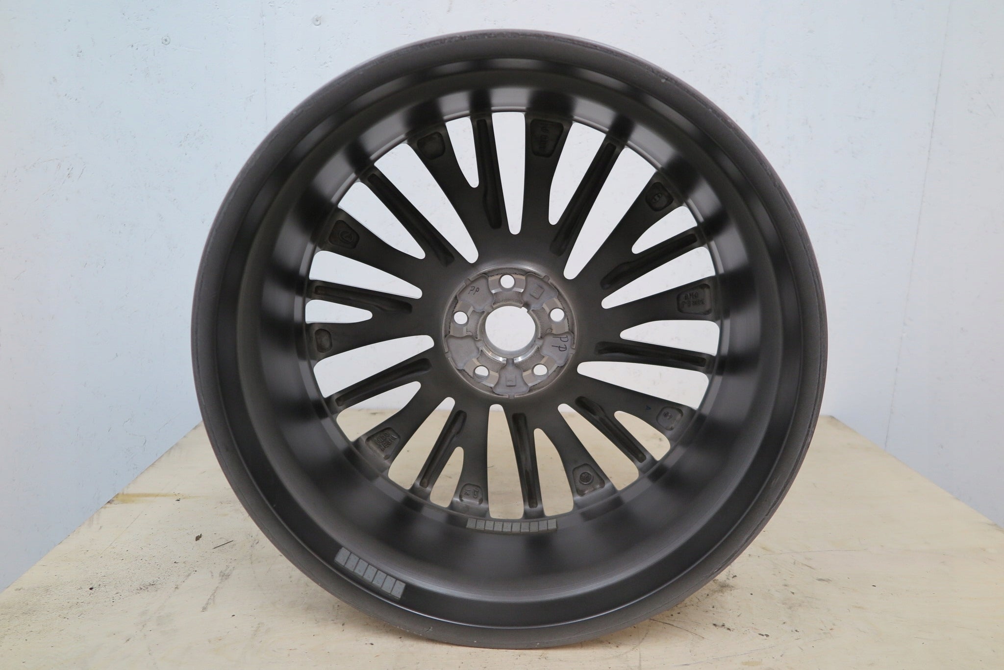 1x Alu Felge Lexus RX Aluminum rim 21 Zoll 8.0J 5x114.3 40ET