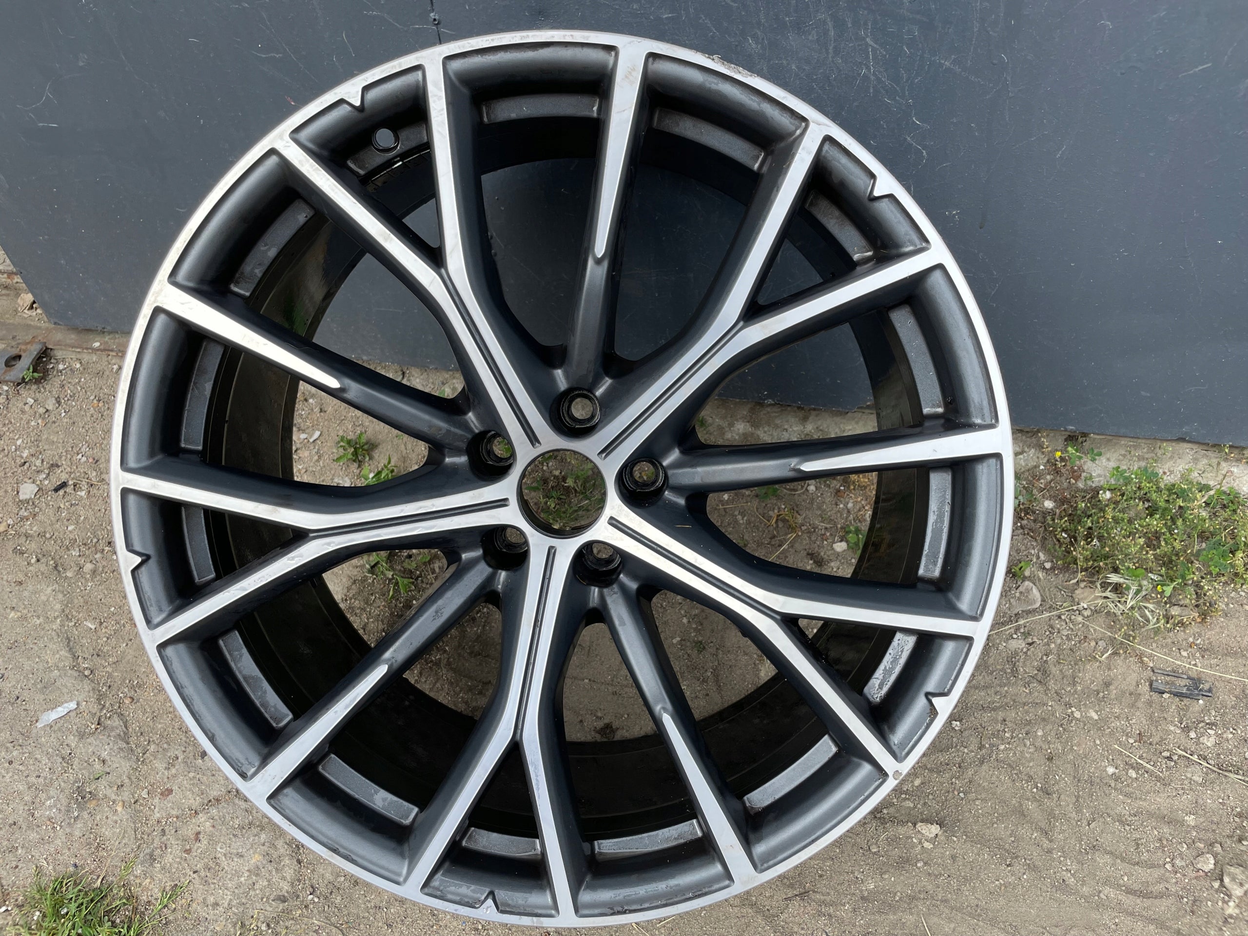 1x Alu Felge Maserati Gransport Aluminum rim 21 Zoll 9.0J 5x110 29ET 670171185