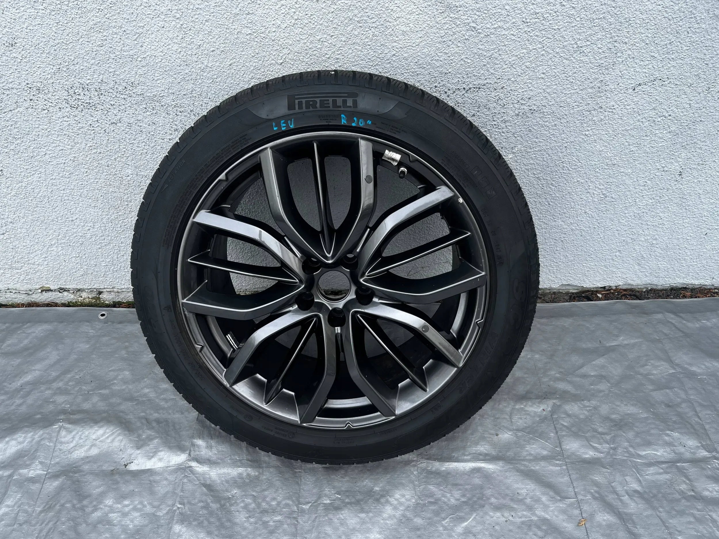 1x Alu Felge Maserati Levante Aluminum rim 20 Zoll 5x114.3 670112462