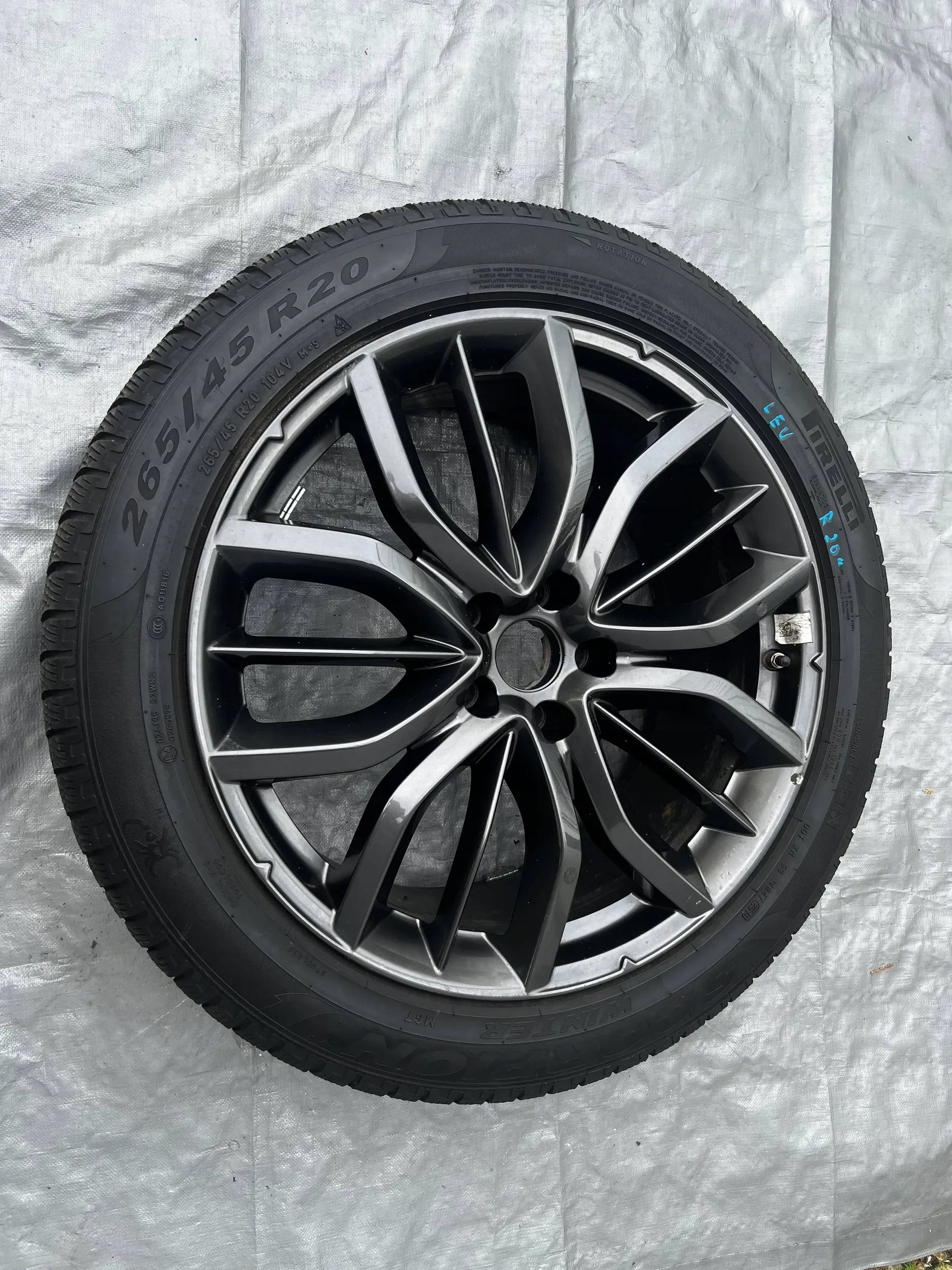 1x Alu Felge Maserati Levante Aluminum rim 20 Zoll 5x114.3 670112462