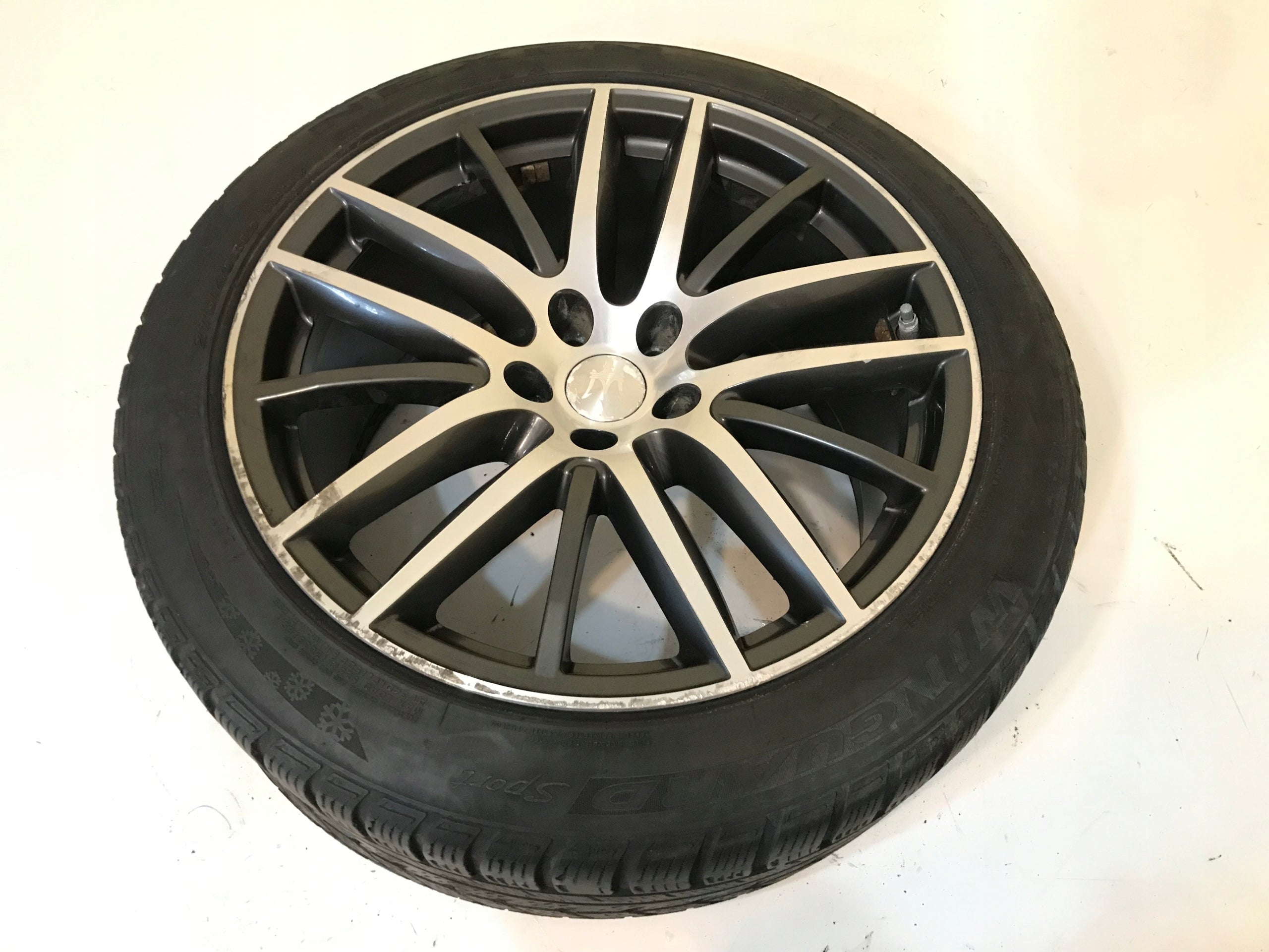 1x Alu Felge Maserati GranCabrio 19 Zoll 10.0J 5x114.3 40ET 670016855