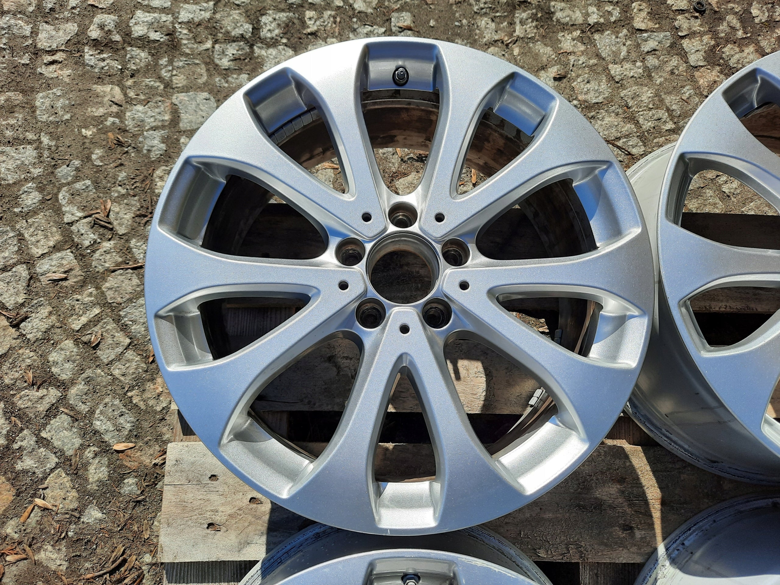 Alu Felge Mercedes-Benz 110 Aluminum rim 18 Zoll 8.0J 5x112