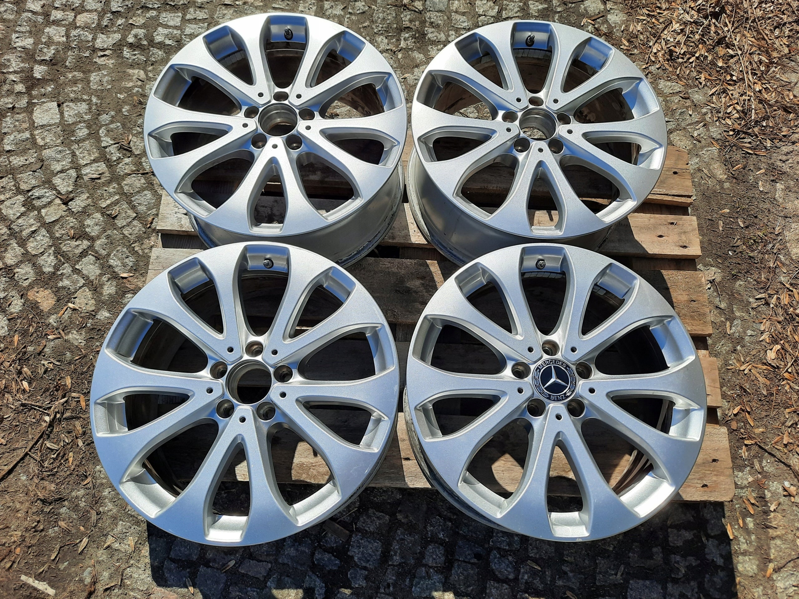 Alu Felge Mercedes-Benz 110 Aluminum rim 18 Zoll 8.0J 5x112