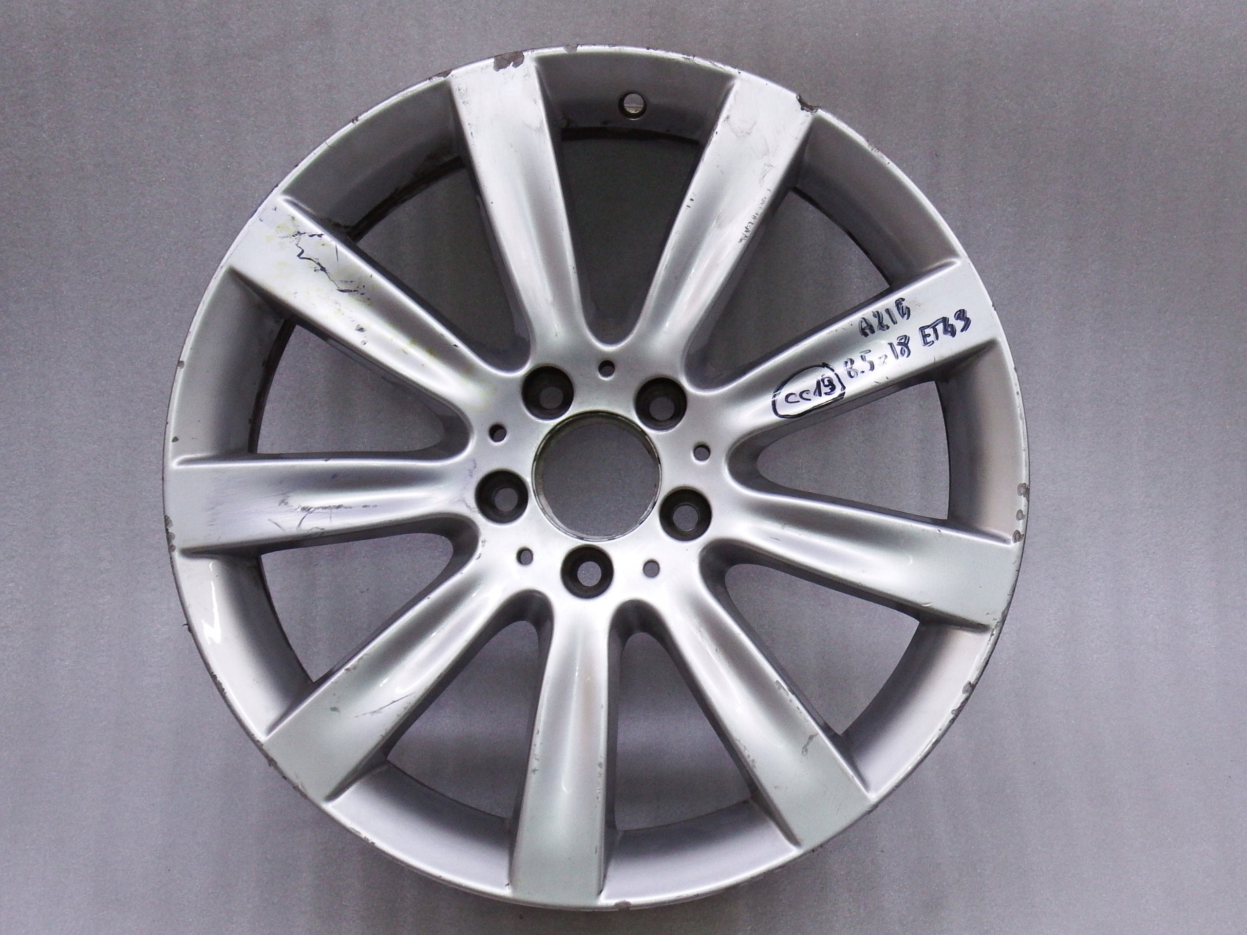 1x Alu Felge Mercedes-Benz W217 Aluminum rim 18 Zoll 8.5J 5x112 43ET