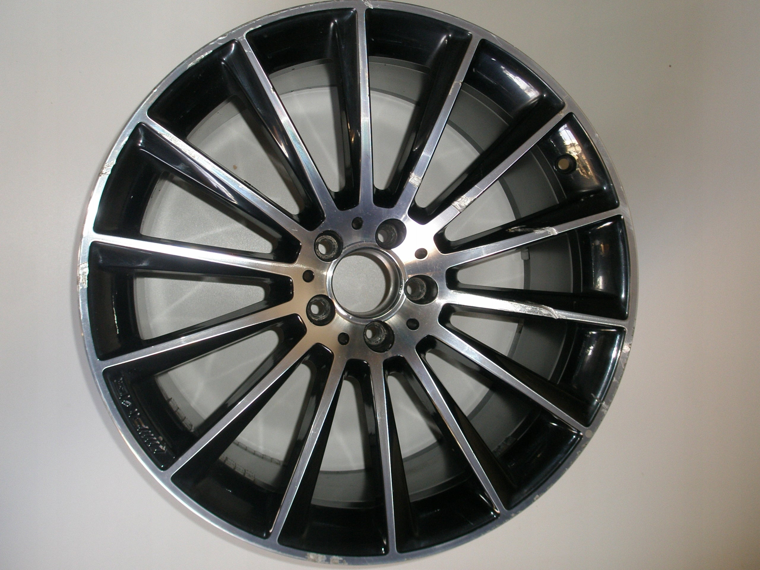 1x Alu Felge Mercedes-Benz W166 Aluminum rim 20 Zoll 8.5J 5x112 38ET