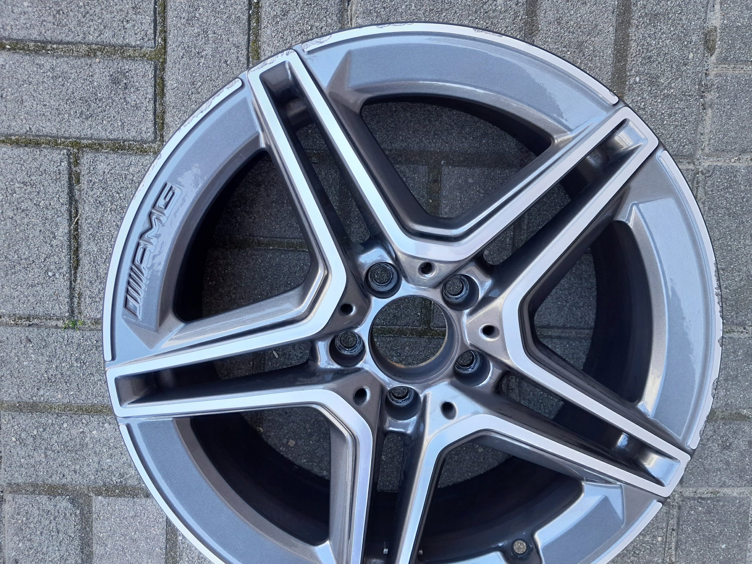 1x Alu Felge Mercedes-Benz 205 W205 Aluminum rim 18 Zoll 7.5J 5x112 44ET