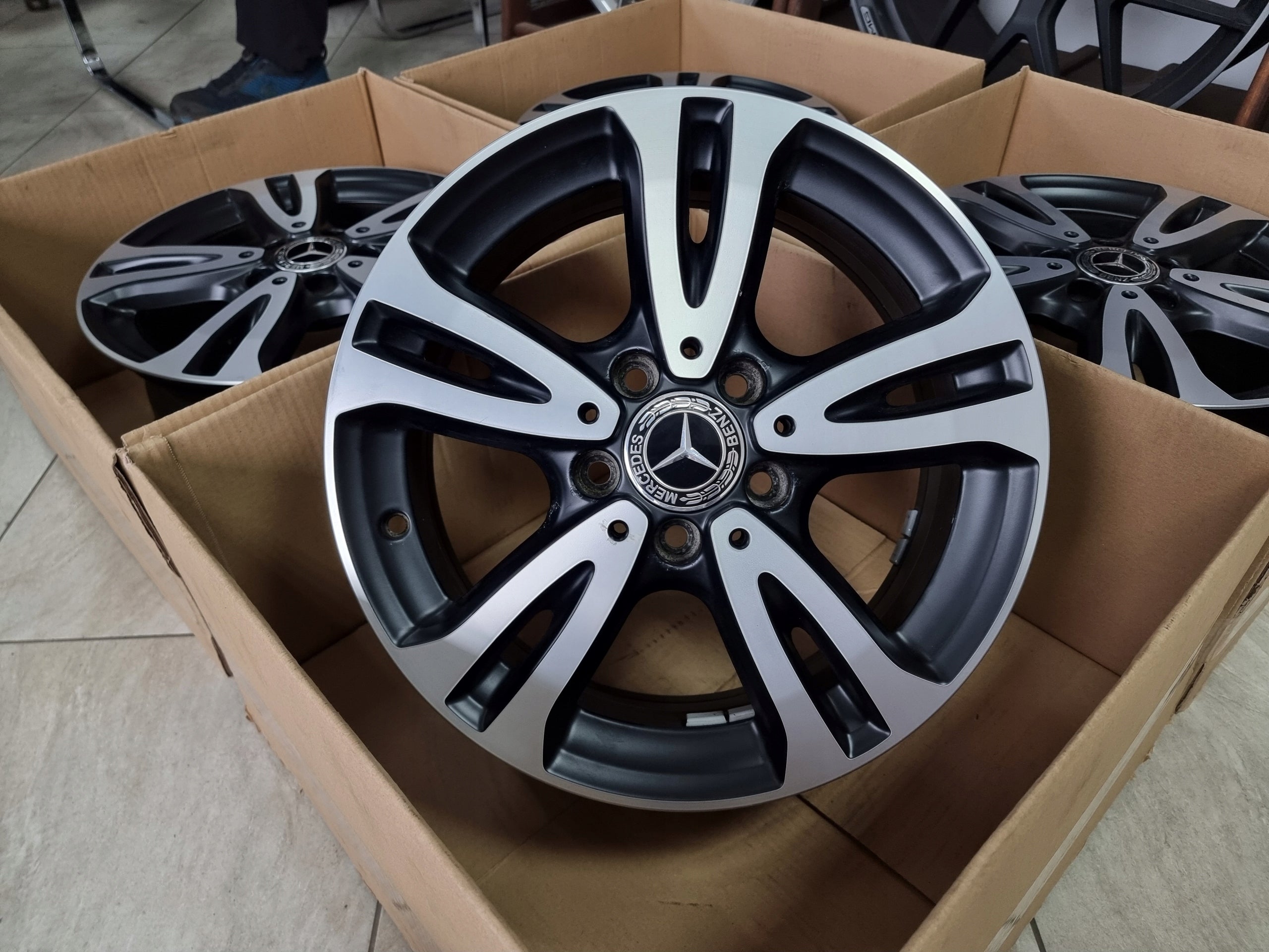 Alu Felge Mercedes-Benz W176 W117 W246 16 Zoll 6.5J 5x112 49ET A2464010000