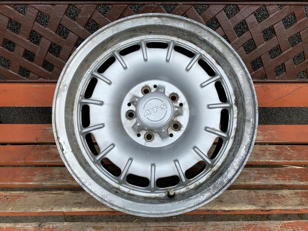 1x Alu Felge Mercedes-Benz W126 Aluminum rim 15 Zoll 7.0J 5x112 23ET