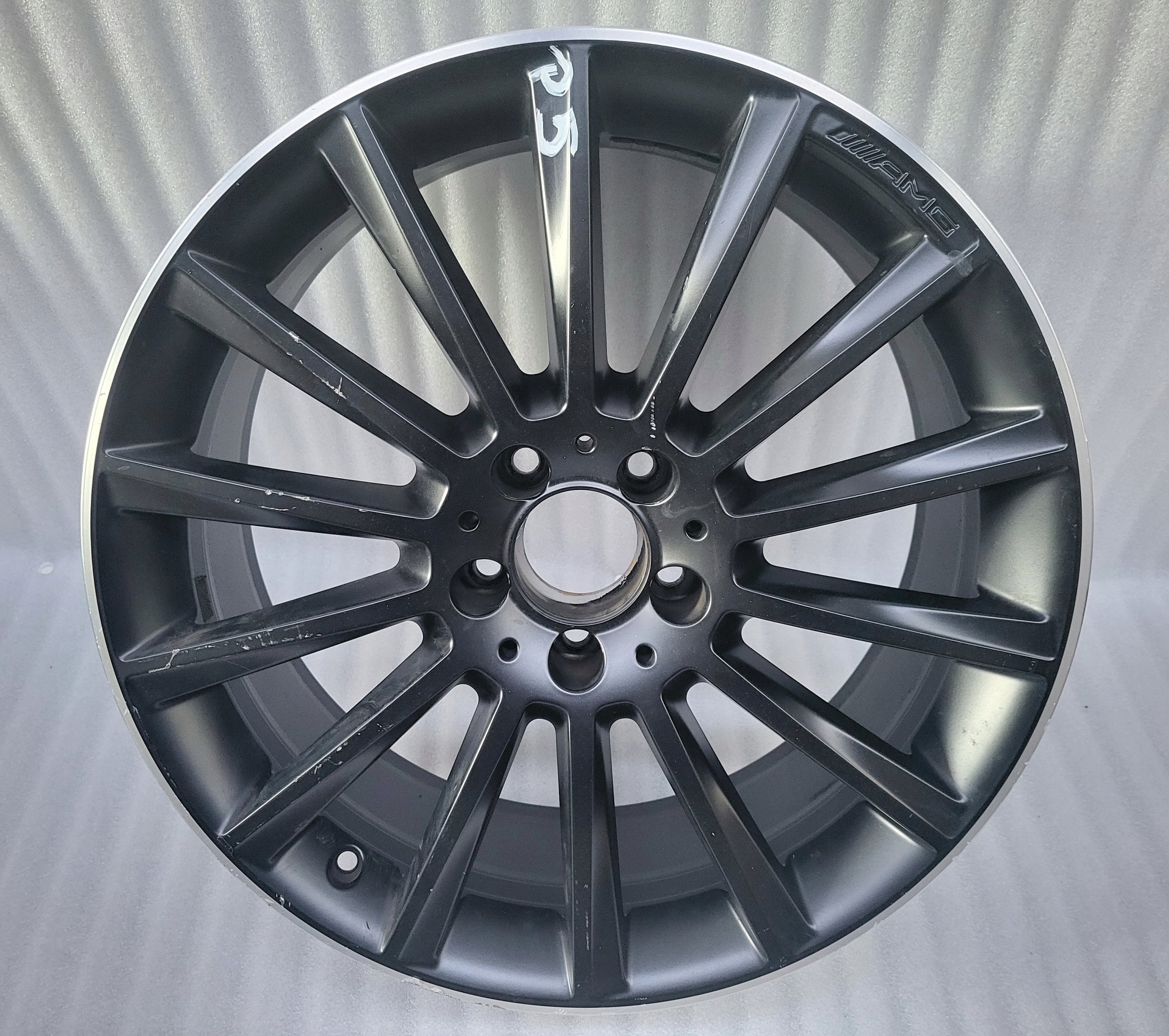 1x Alu Felge Mercedes-Benz 205 W205 19 Zoll 7.5J 5x112 33ET A2054015400