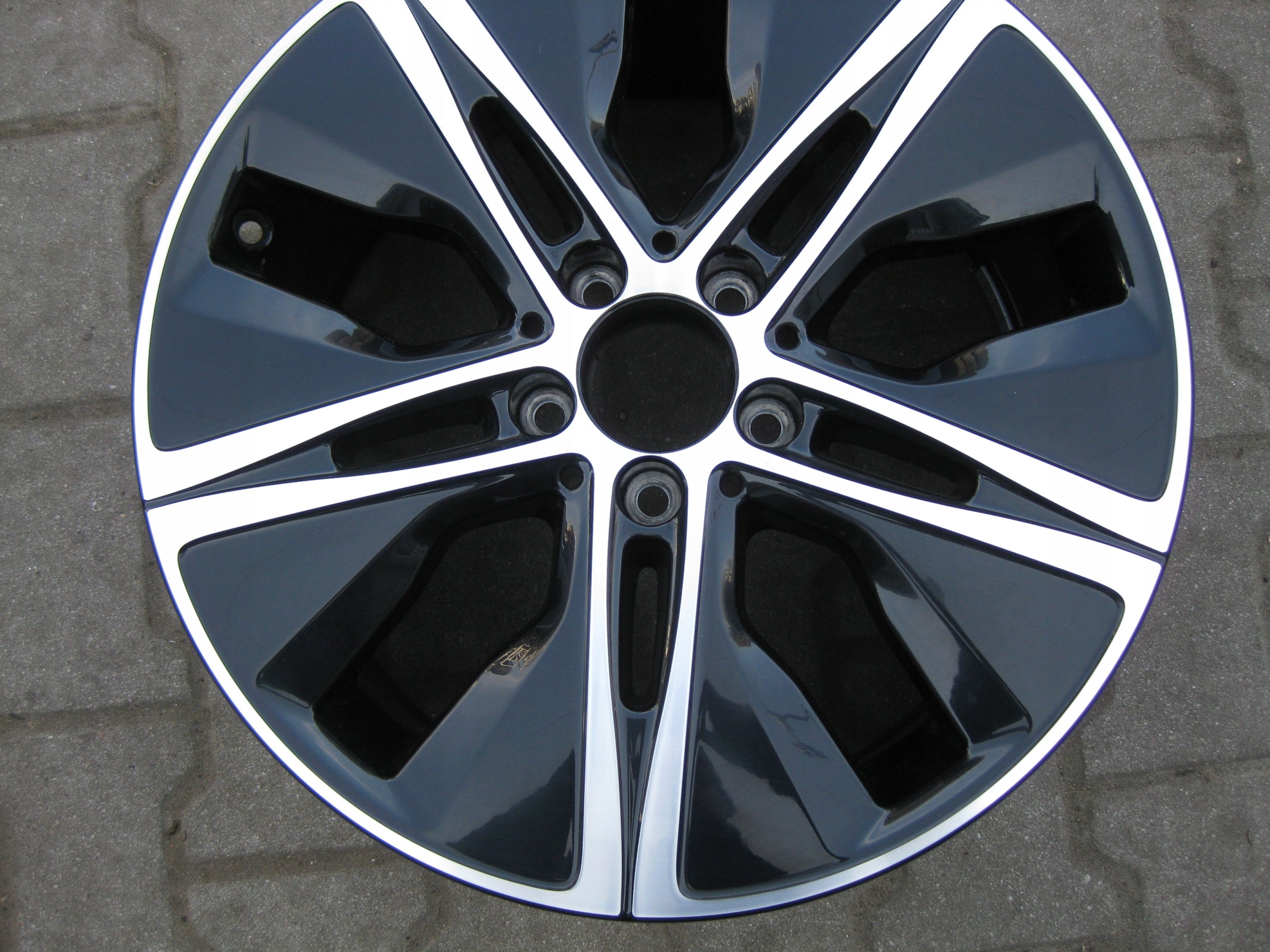 1x Alu Felge Mercedes-Benz 205 Aluminum rim 18 Zoll 8.5J 5x112 56ET