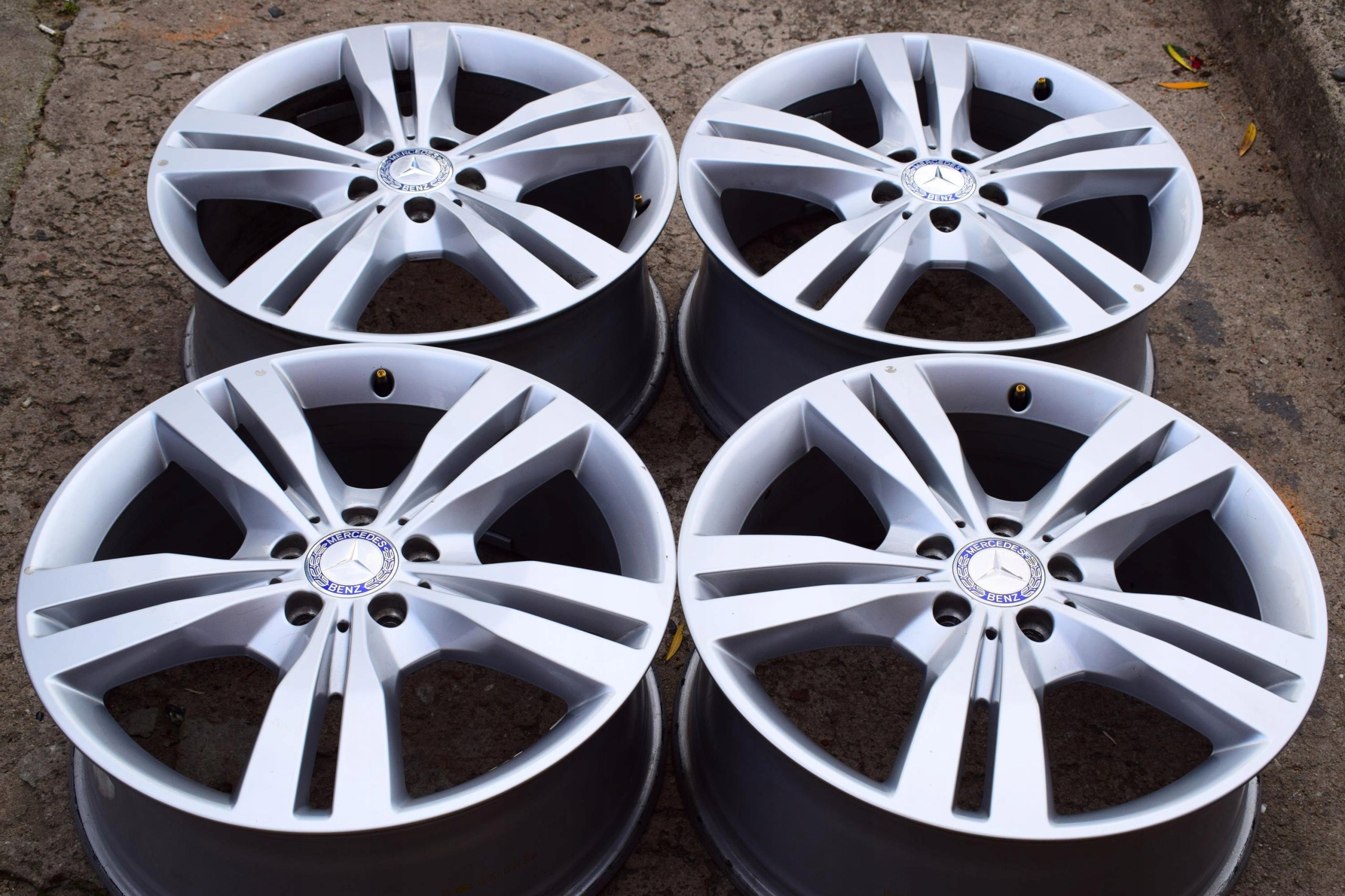 Alu Felge Mercedes-Benz W166 Aluminum rim 19 Zoll 8.0J 5x112 56ET