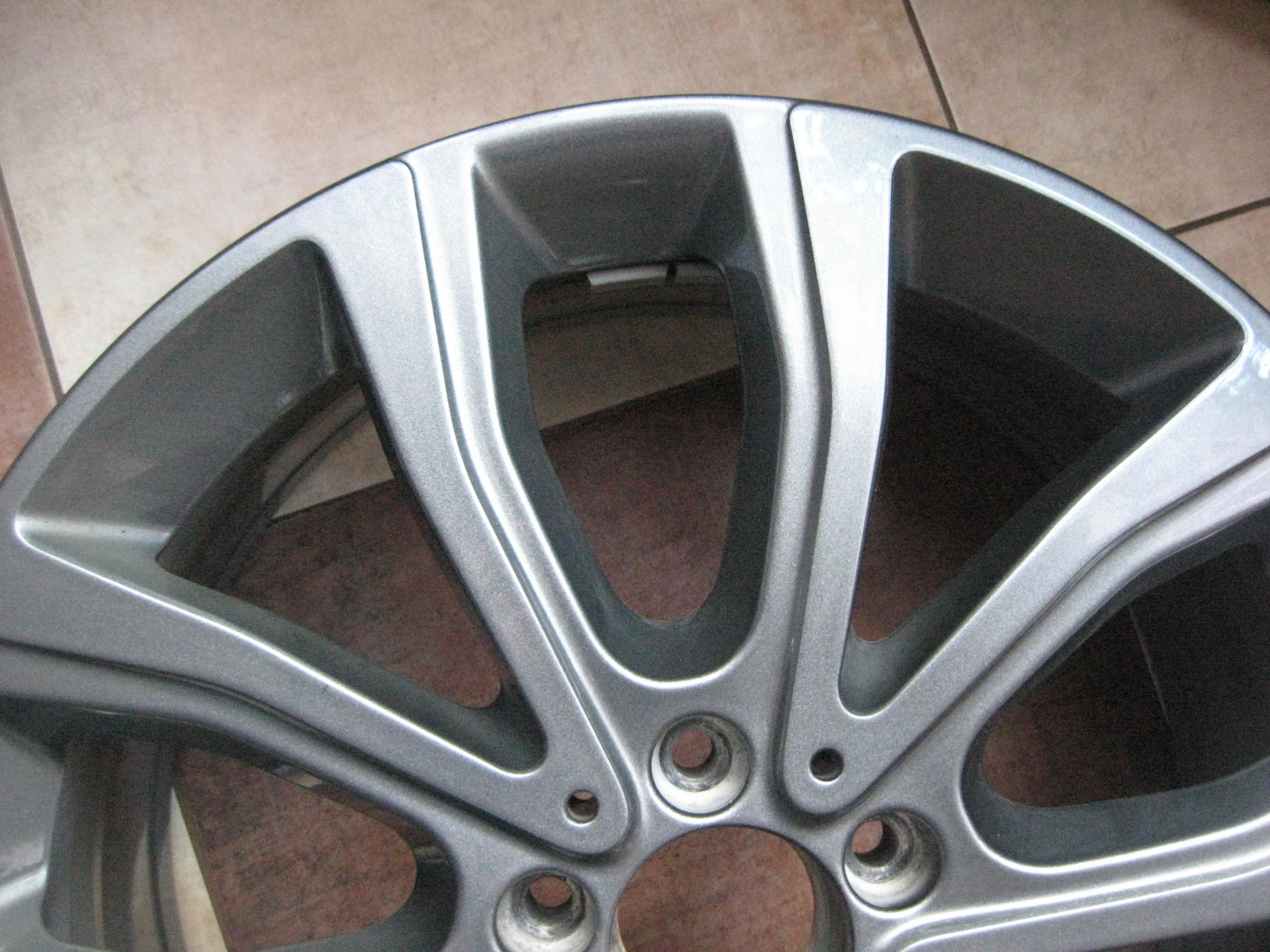 1x Alu Felge Mercedes-Benz W166 Aluminum rim 19 Zoll 8.0J 5x112 56ET