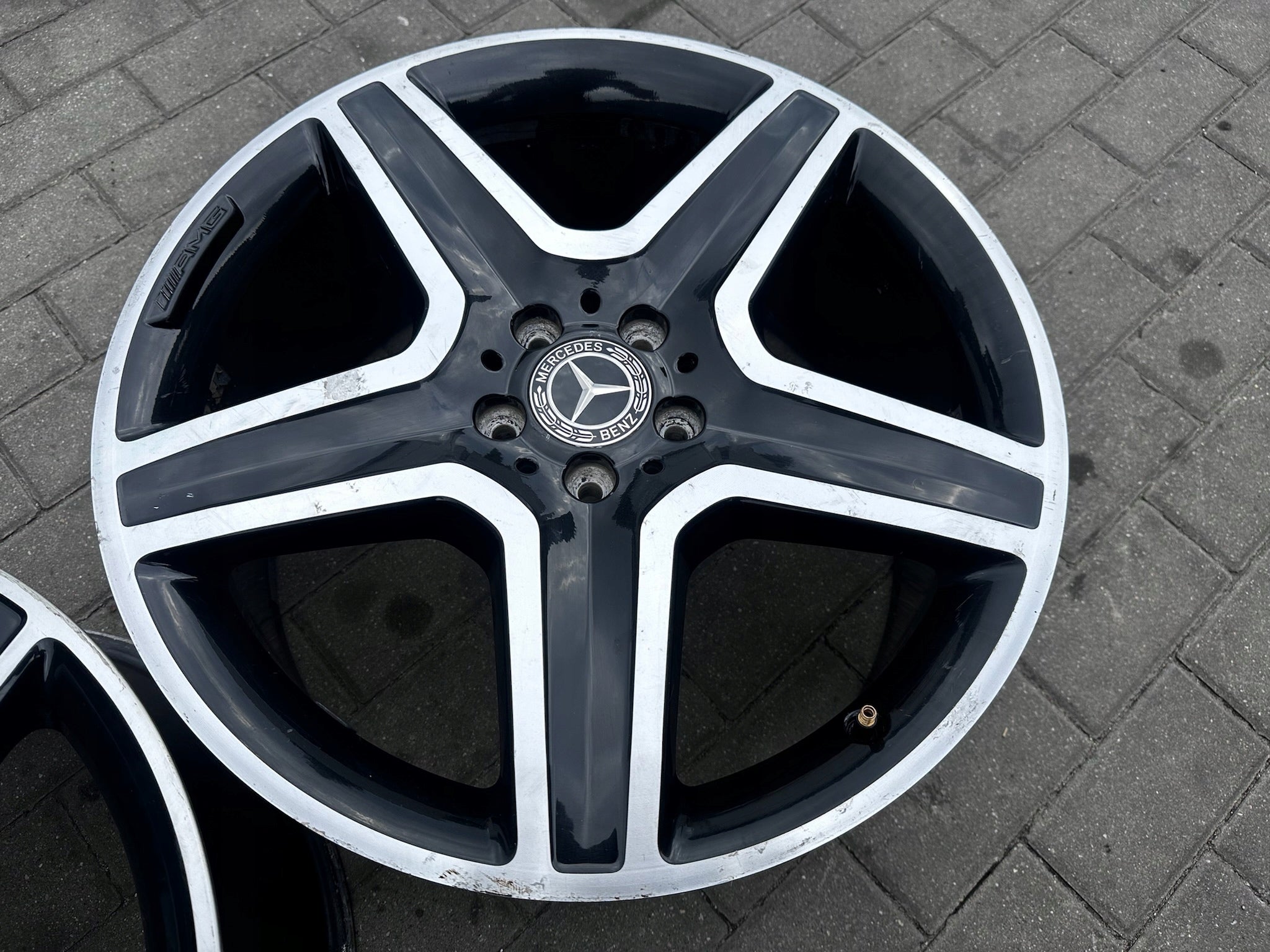 1x Alu Felge Mercedes-Benz W166 Aluminum rim 20 Zoll 9.0J 5x112 57ET A1664012002