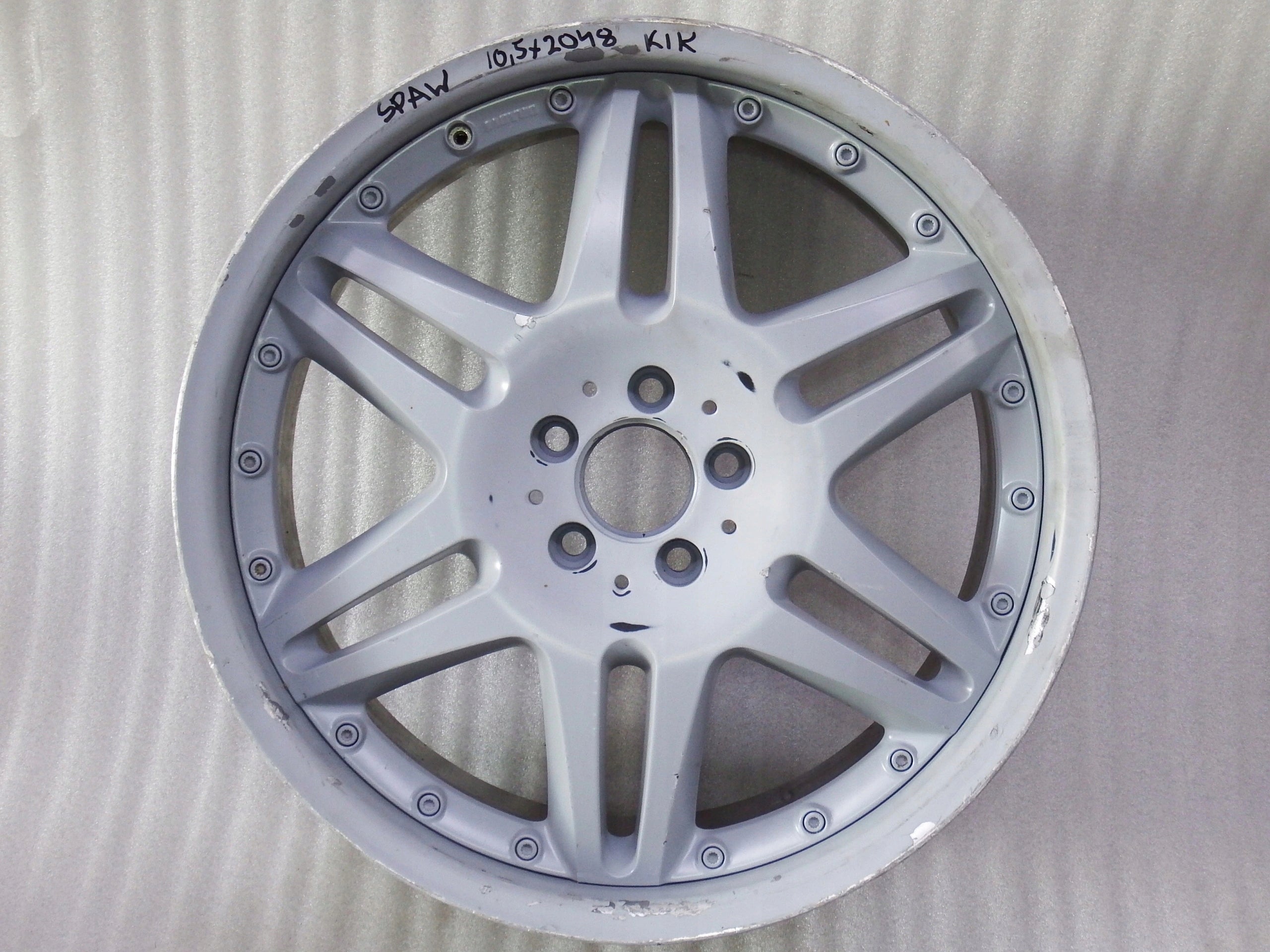 1x Alu Felge Mercedes-Benz W204 Aluminum rim 20 Zoll 10.5J 5x112 48ET