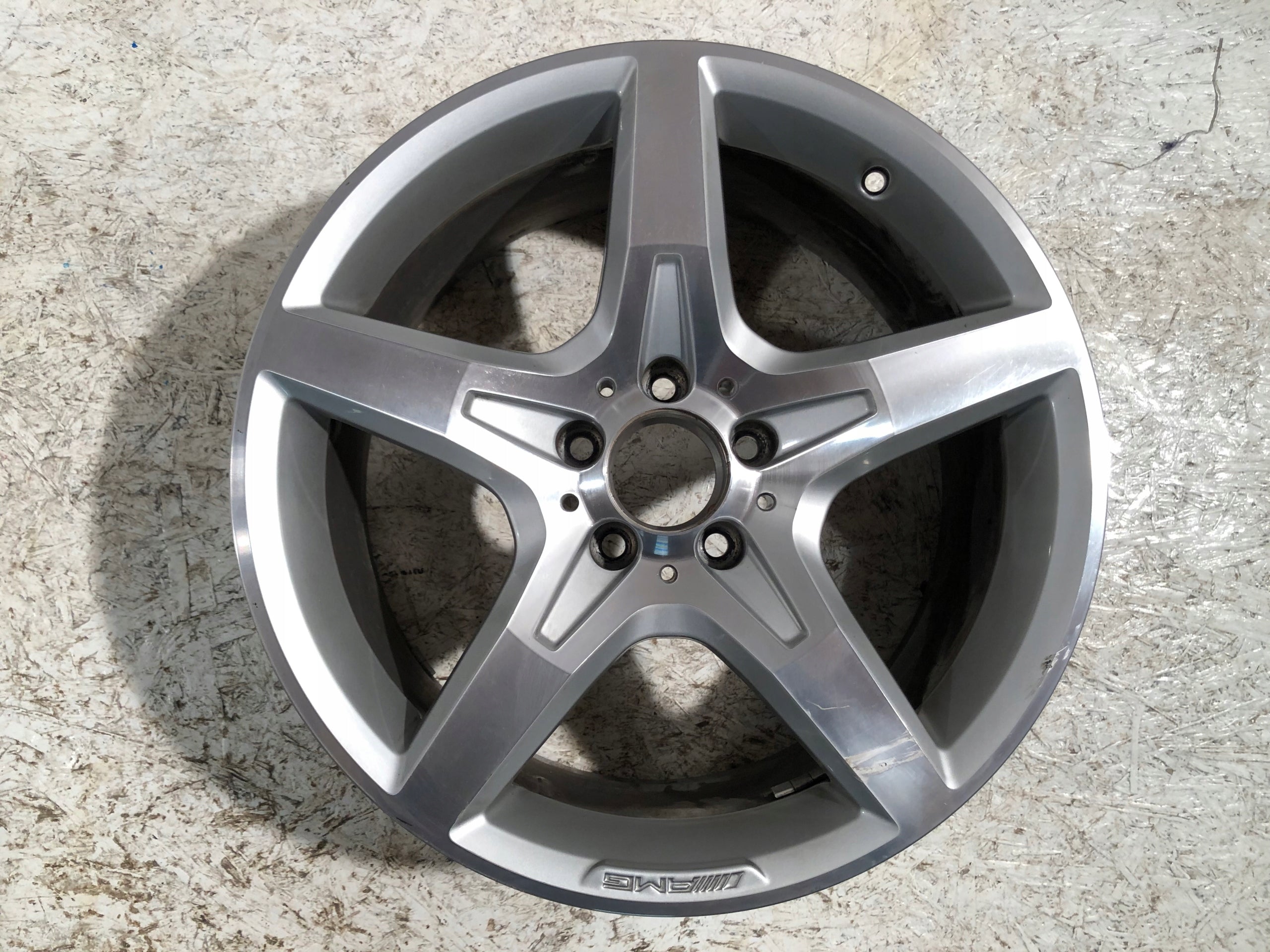 1x Alu Felge Mercedes-Benz W172 Aluminum rim 18 Zoll 8.5J 5x112 36ET