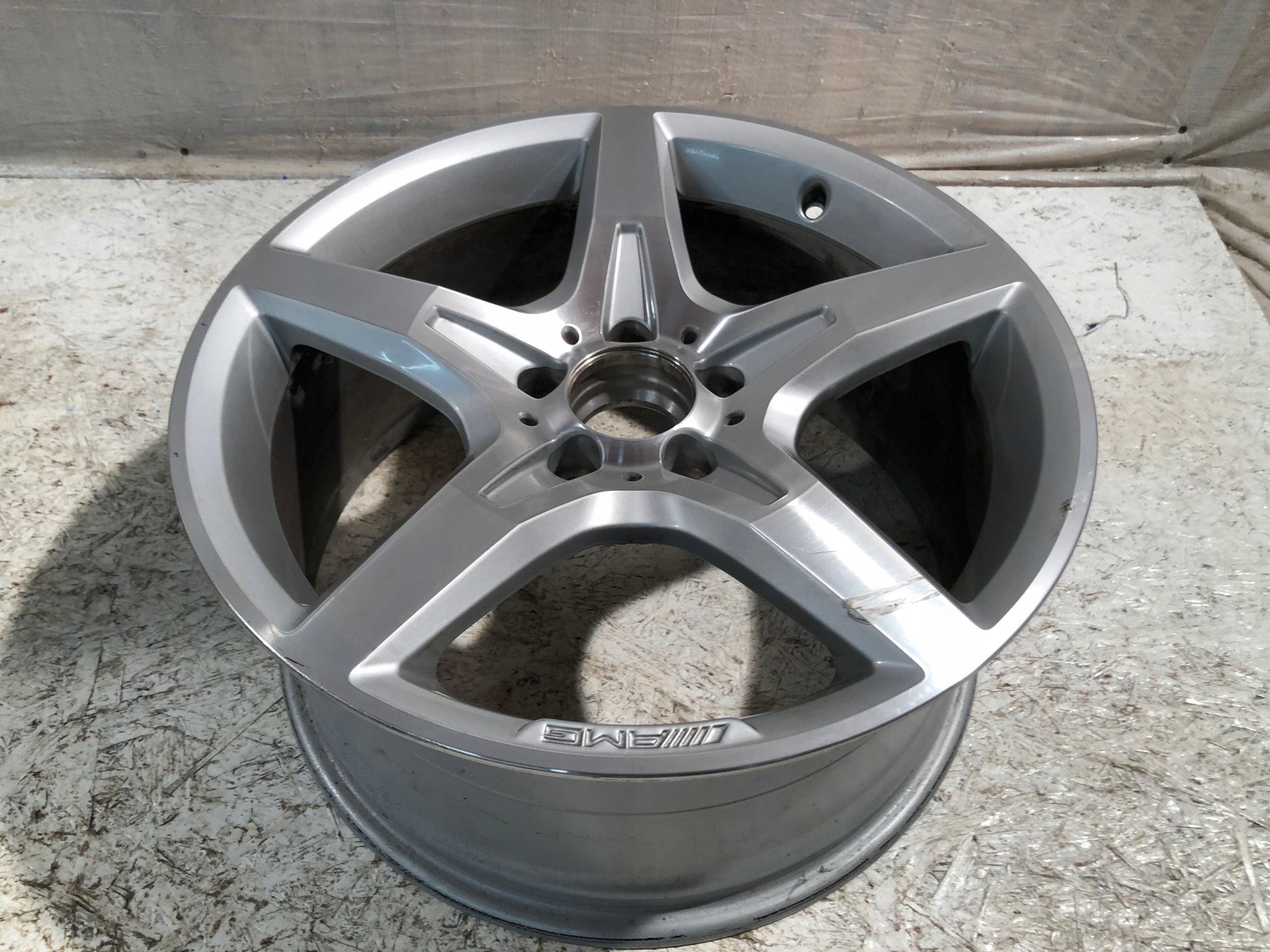 1x Alu Felge Mercedes-Benz W172 Aluminum rim 18 Zoll 8.5J 5x112 36ET