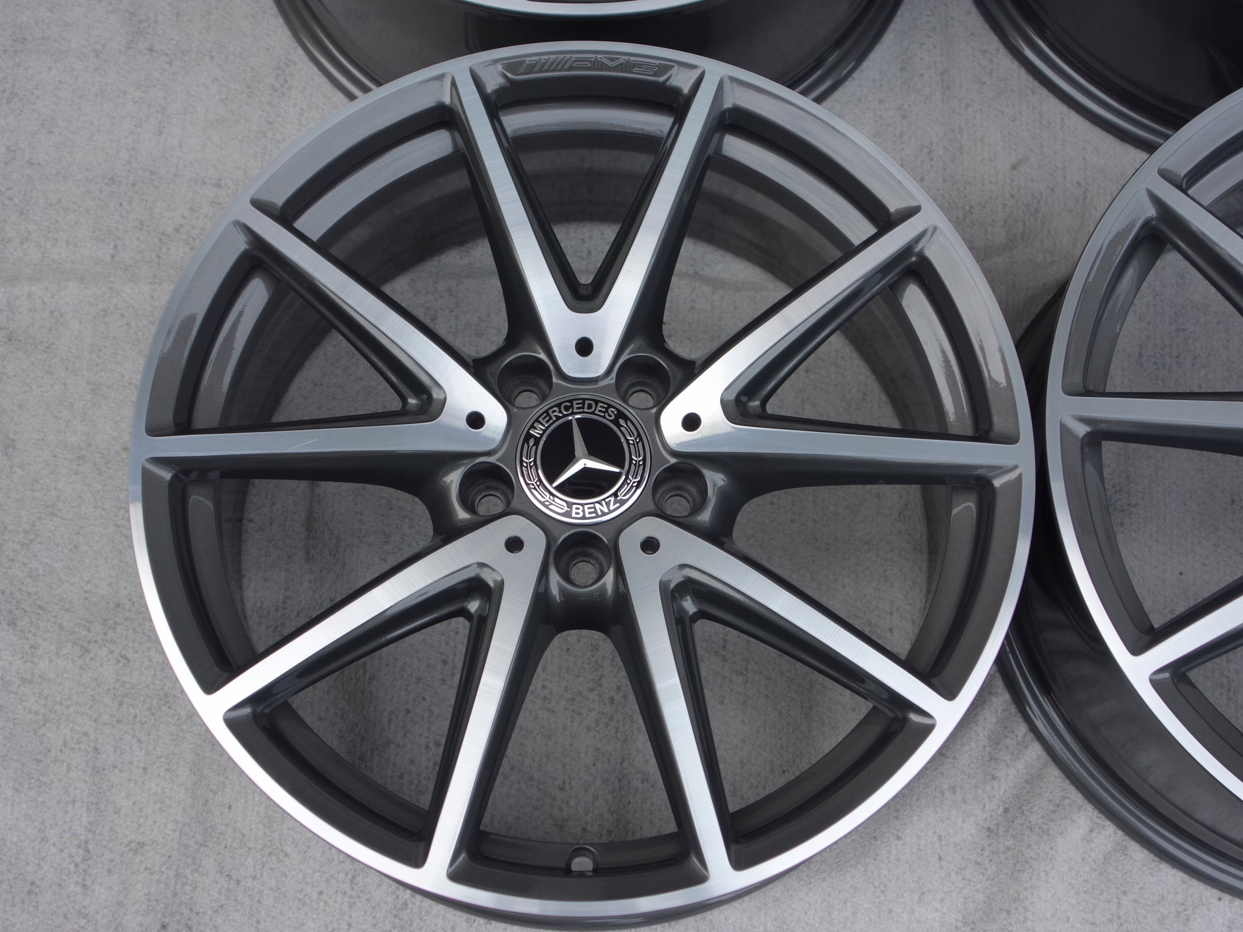 Alu Felge Mercedes-Benz W176 Aluminum rim 18 Zoll 8.0J 5x112 48ET