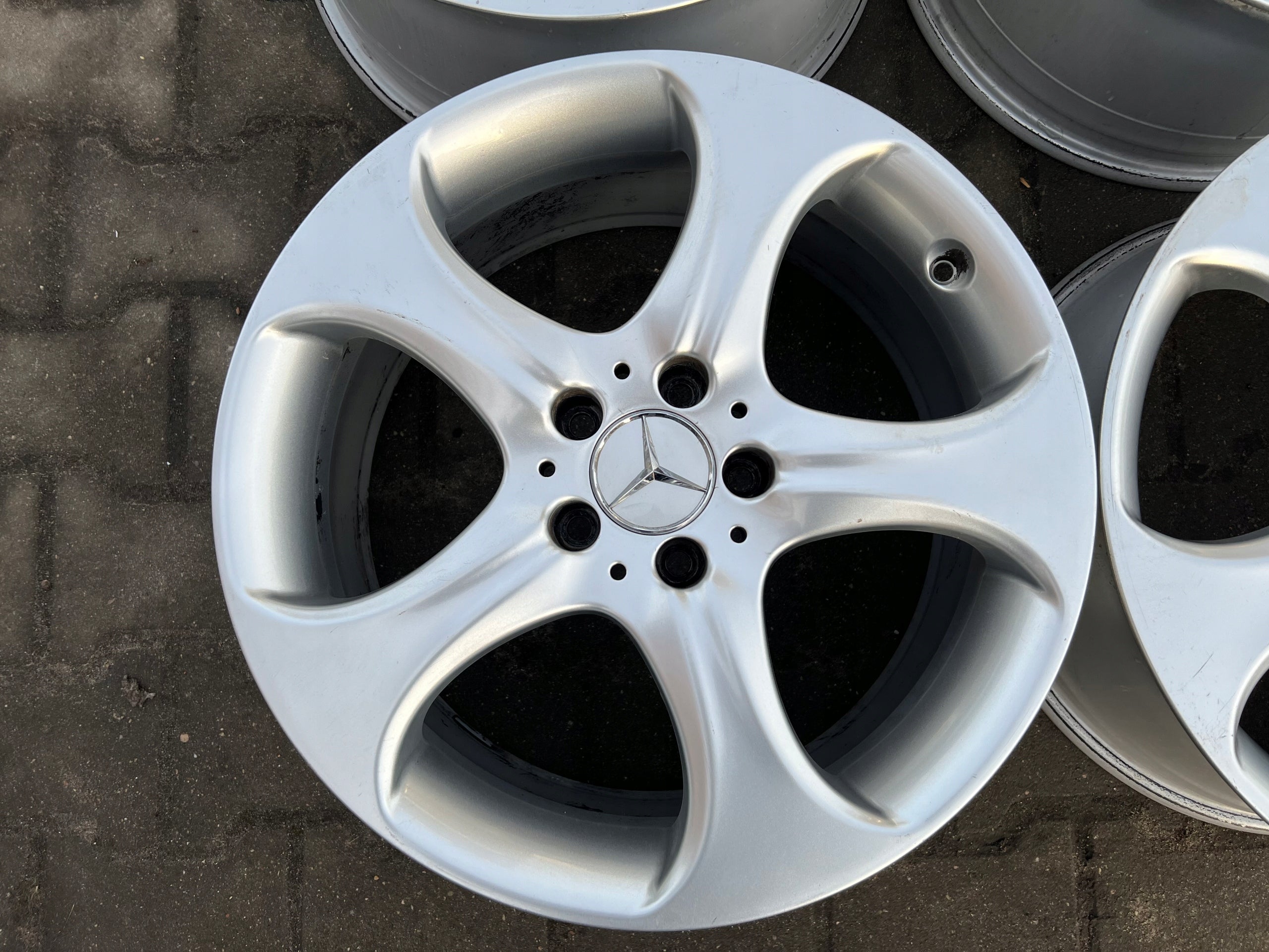 Alu Felge Mercedes-Benz 205 Aluminum rim 18 Zoll 5x112 A2074012702