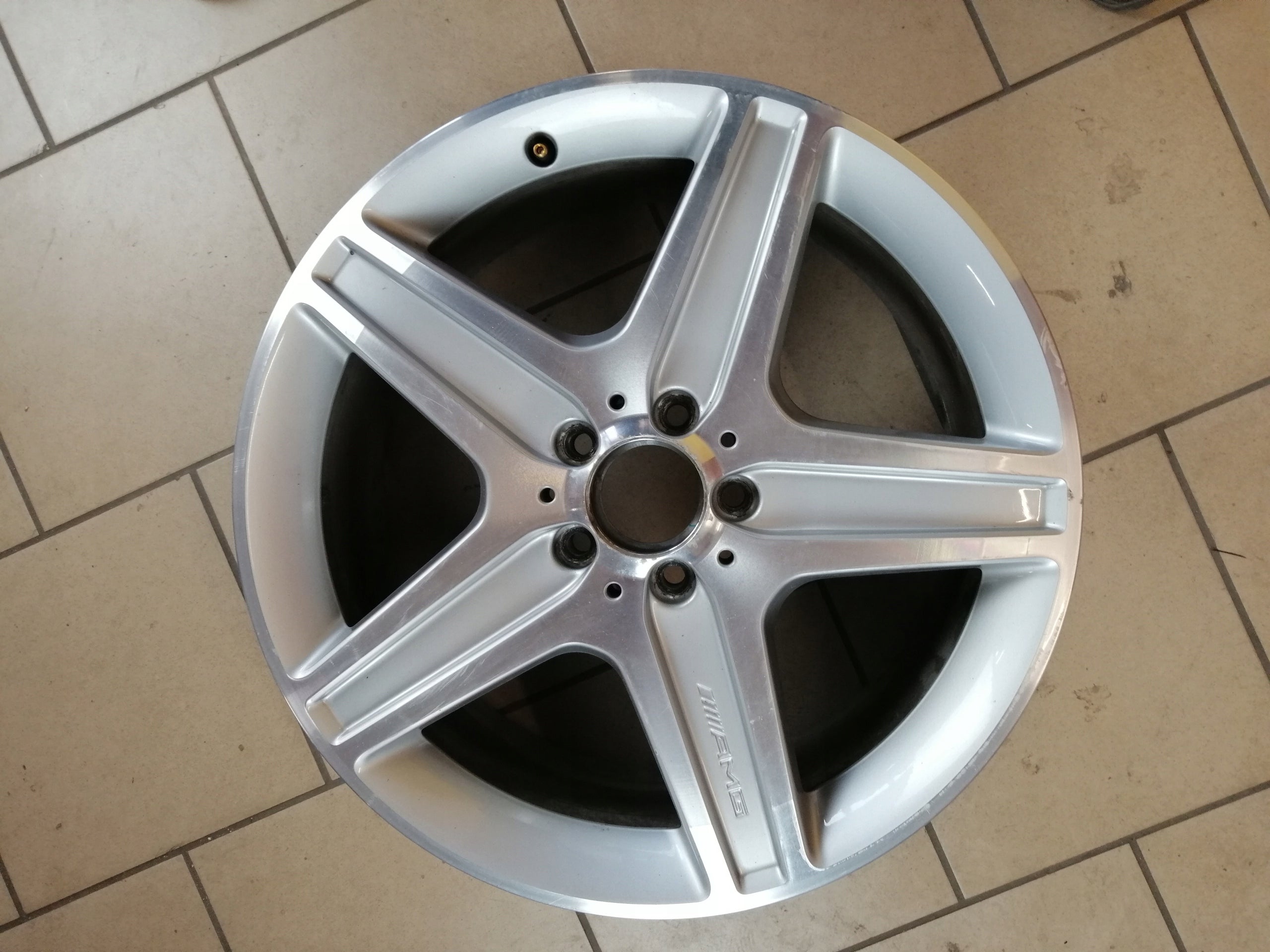 1x Alu Felge Mercedes-Benz W204 Aluminum rim 19 Zoll 6.5J 5x112