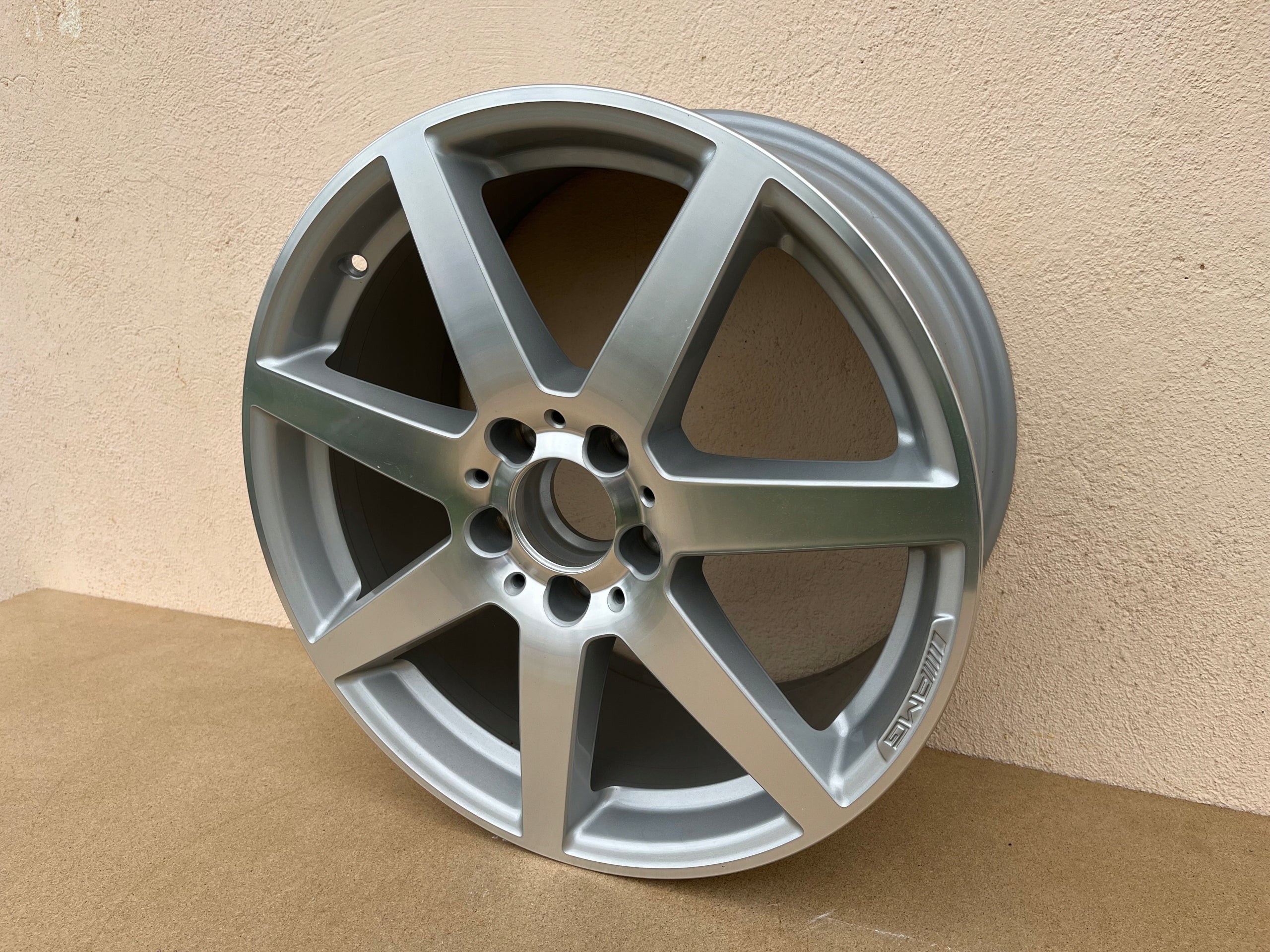 1x Alu Felge Mercedes-Benz W204 Aluminum rim 18 Zoll 8.5J 5x112 54ET