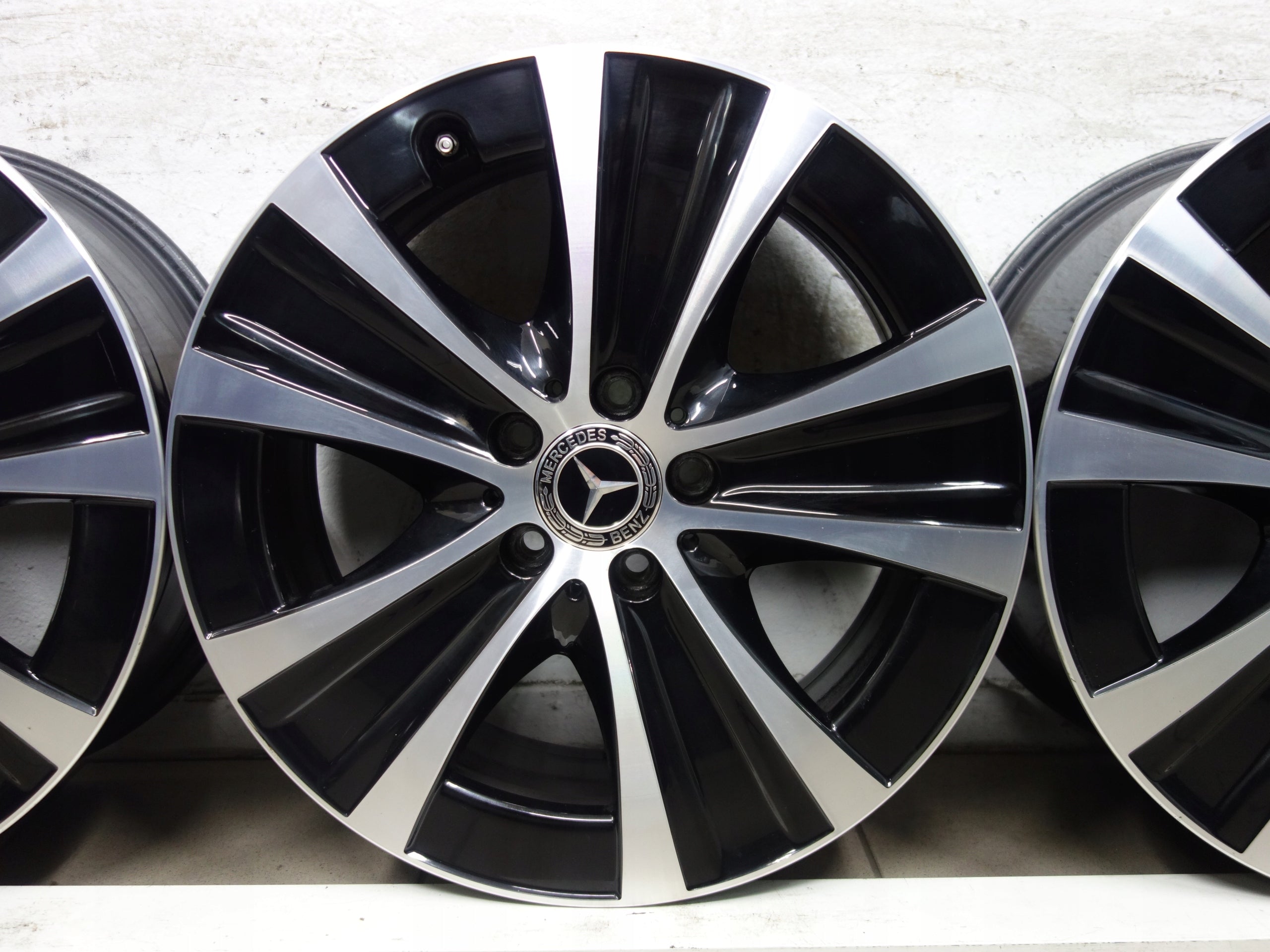 Alu Felge Mercedes-Benz 205 W213 W205 18 Zoll 9.0J 5x112 52,5ET A2134015300