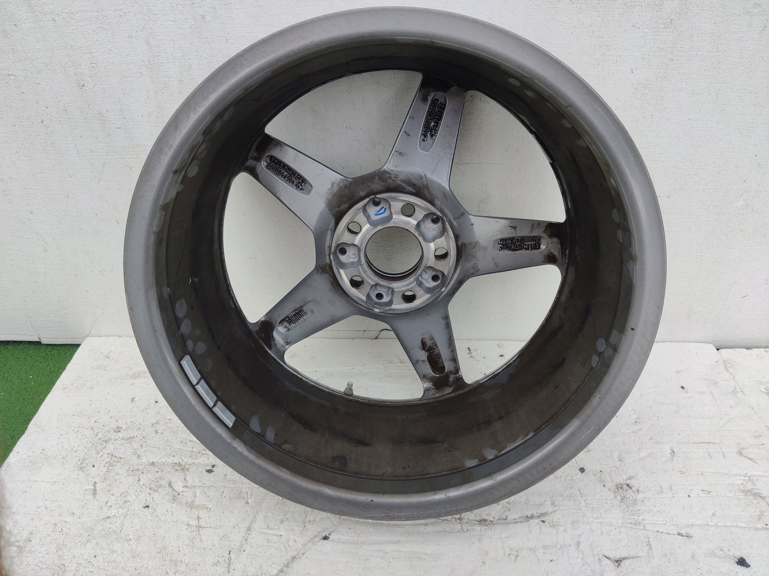 1x Alu Felge Mercedes-Benz 205 W205 Aluminum rim 18 Zoll 7.5J 5x112 A2054011100