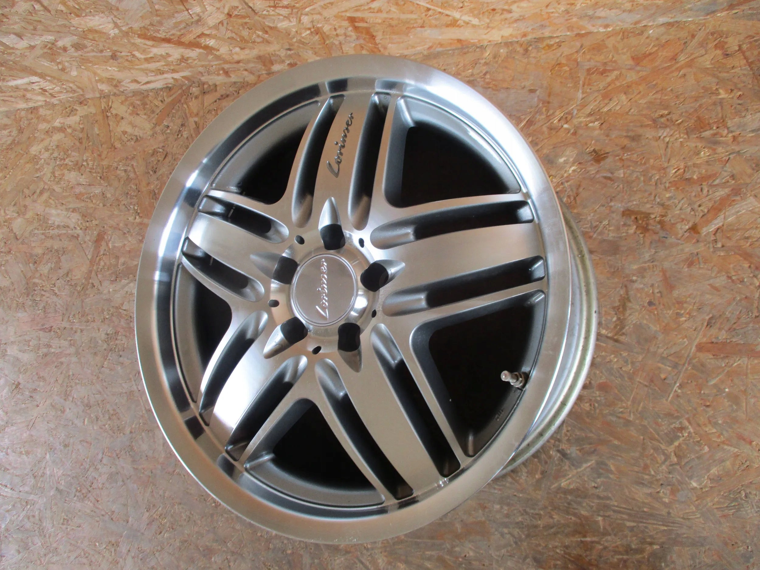 1x Alu Felge Mercedes-Benz 205 W205 Aluminum rim 18 Zoll 9.0J 5x112 -52ET