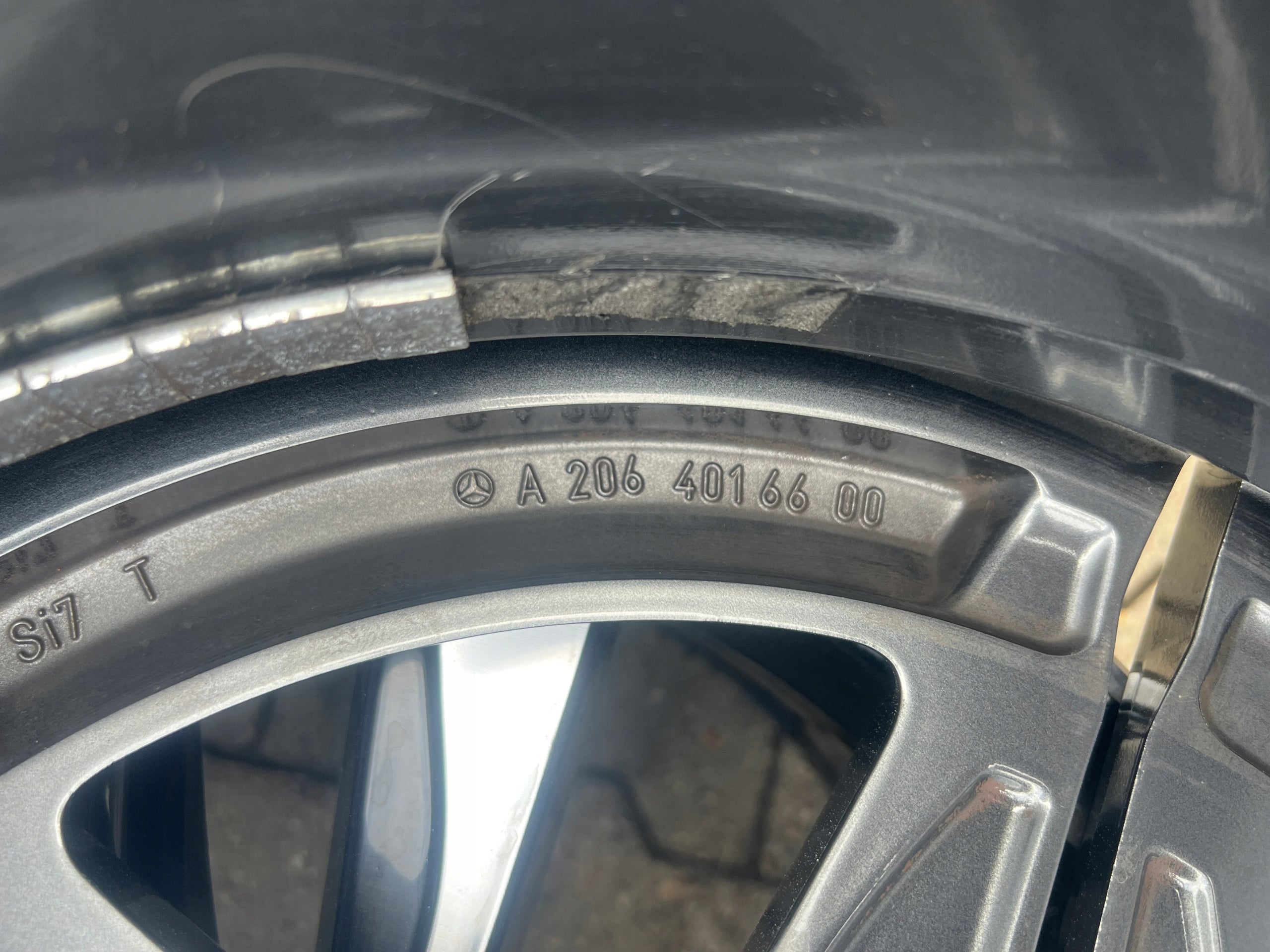 1x Alu Felge Mercedes-Benz W206 Aluminum rim 18 Zoll 9.0J 5x112 58ET A2064016600