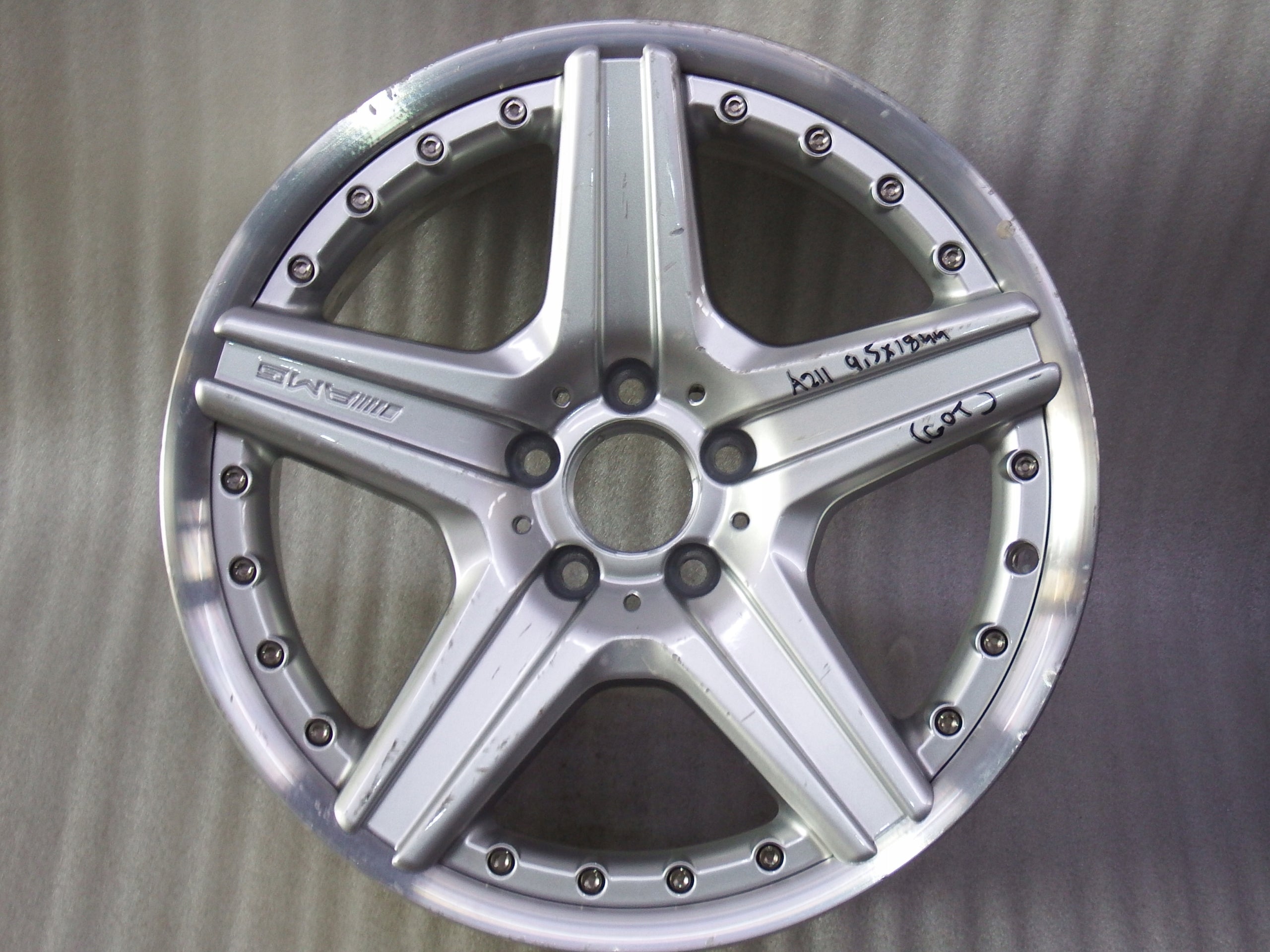 1x aluminum rim Mercedes-Benz W211 Aluminum rim 18 inch 9.5J 5x112 50ET 