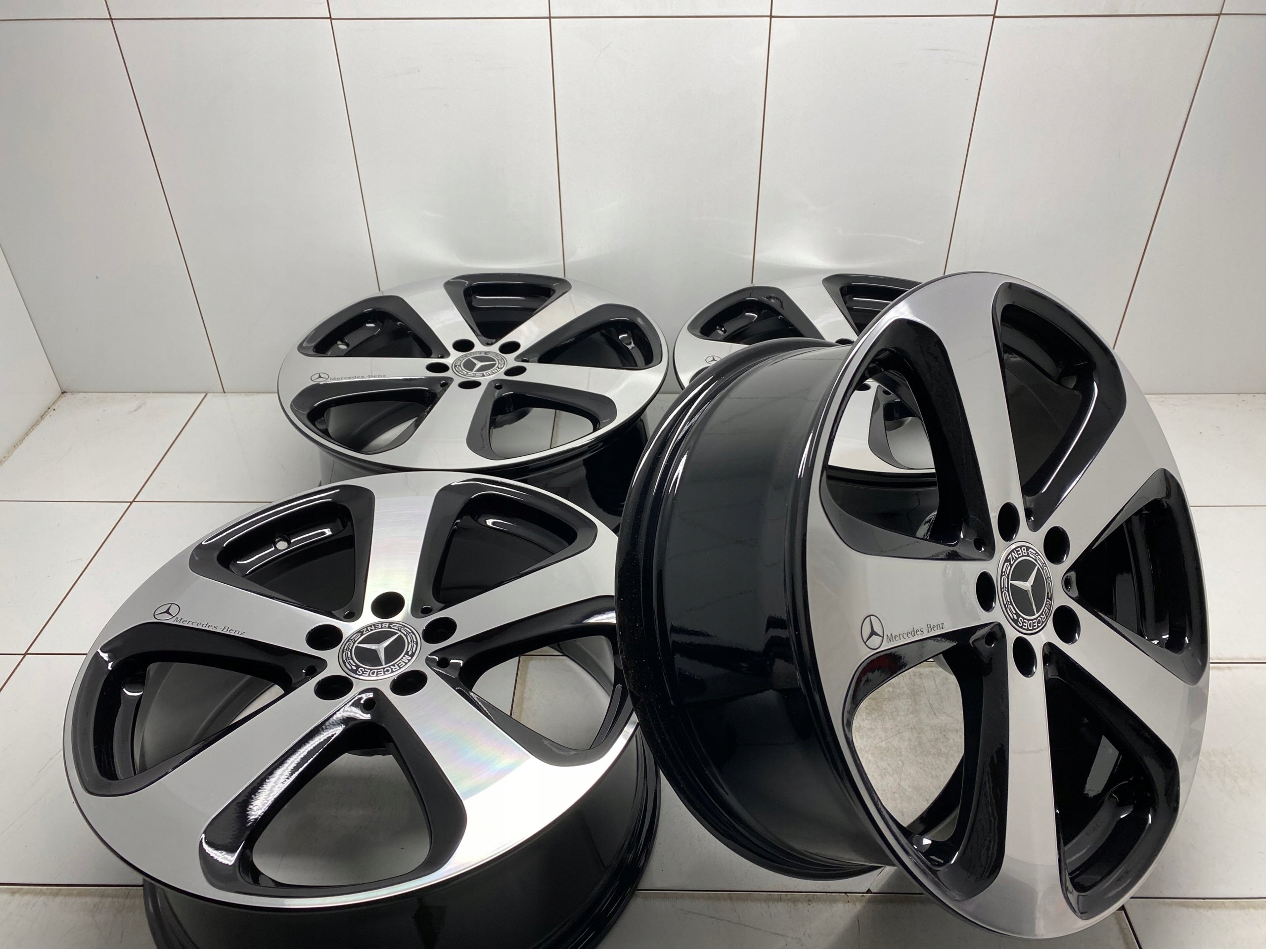 Alu Felge Mercedes-Benz H247 Aluminum rim 19 Zoll 8.0J 5x112 38ET